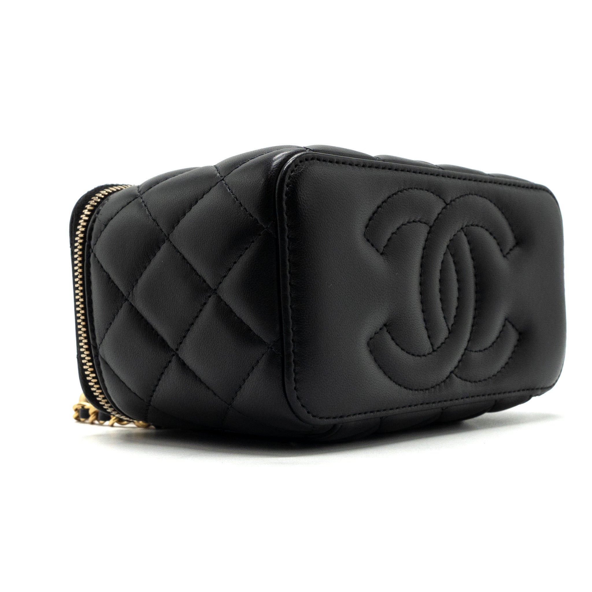 chanel-pearl-crush-long-vanity-lambskin-black-ghw-microchip-1