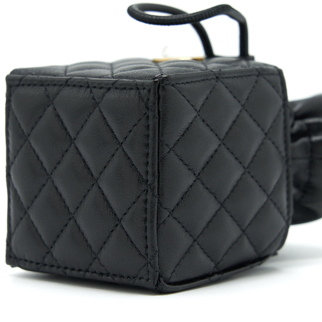 chanel-mini-vanity-pouch-with-chain-lambskin-blac-ghw
