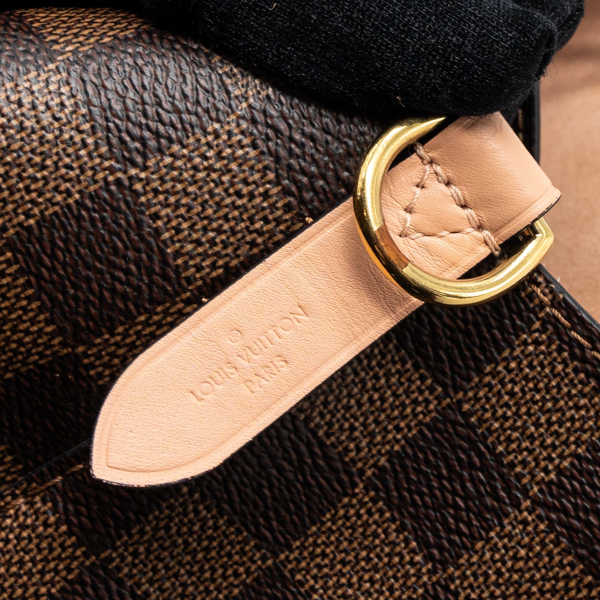 copy-of-louis-vuitton-neonoe-mm-damier-ebene-canvas-light-pink-ghw
