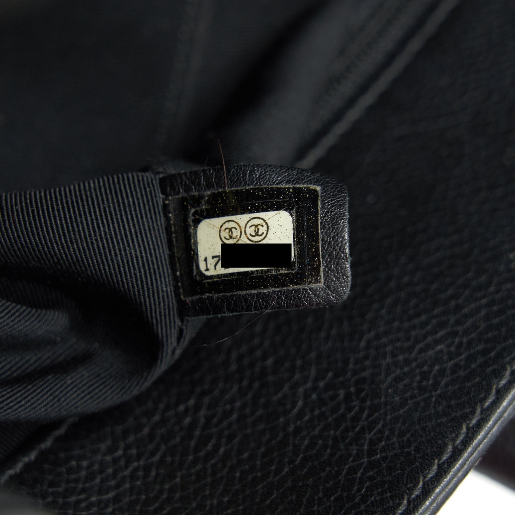 chanel-executive-cerf-small-tote-bag-caviar-black-with-ghw