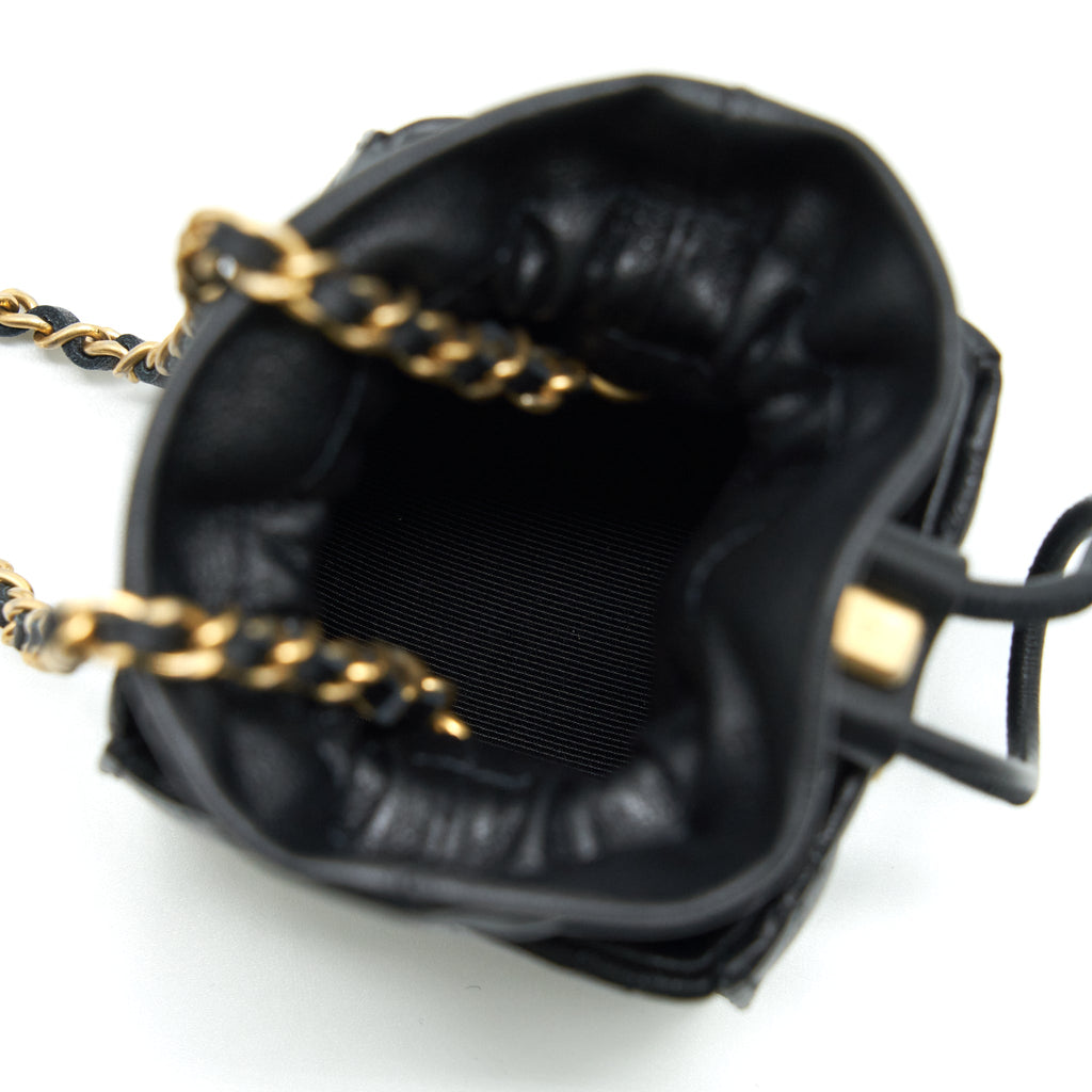 chanel-mini-vanity-pouch-with-chain-lambskin-blac-ghw