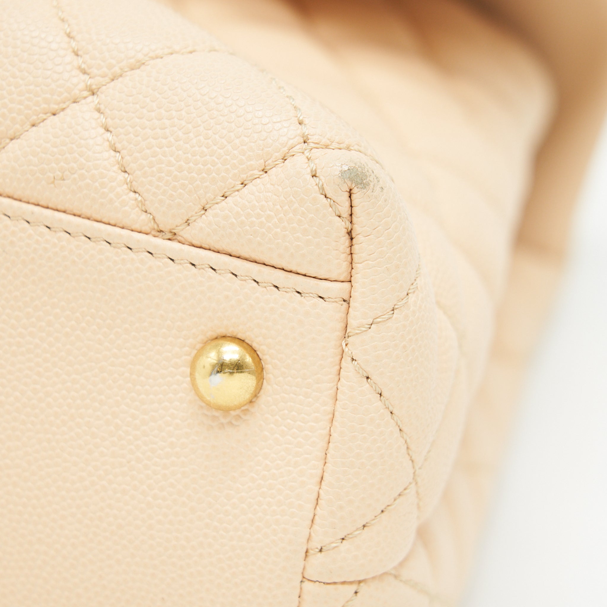 chanel-cavier-medium-coco-handle-flap-bag-beige-ghw