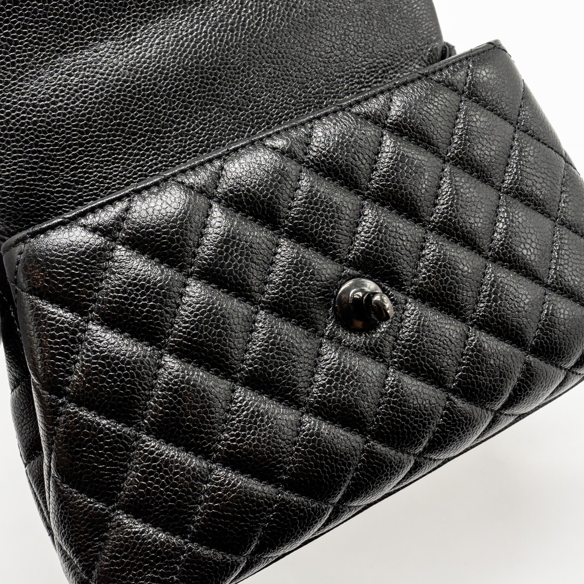 chanel-small-coco-handle-caviar-so-black-with-black-hardware-2