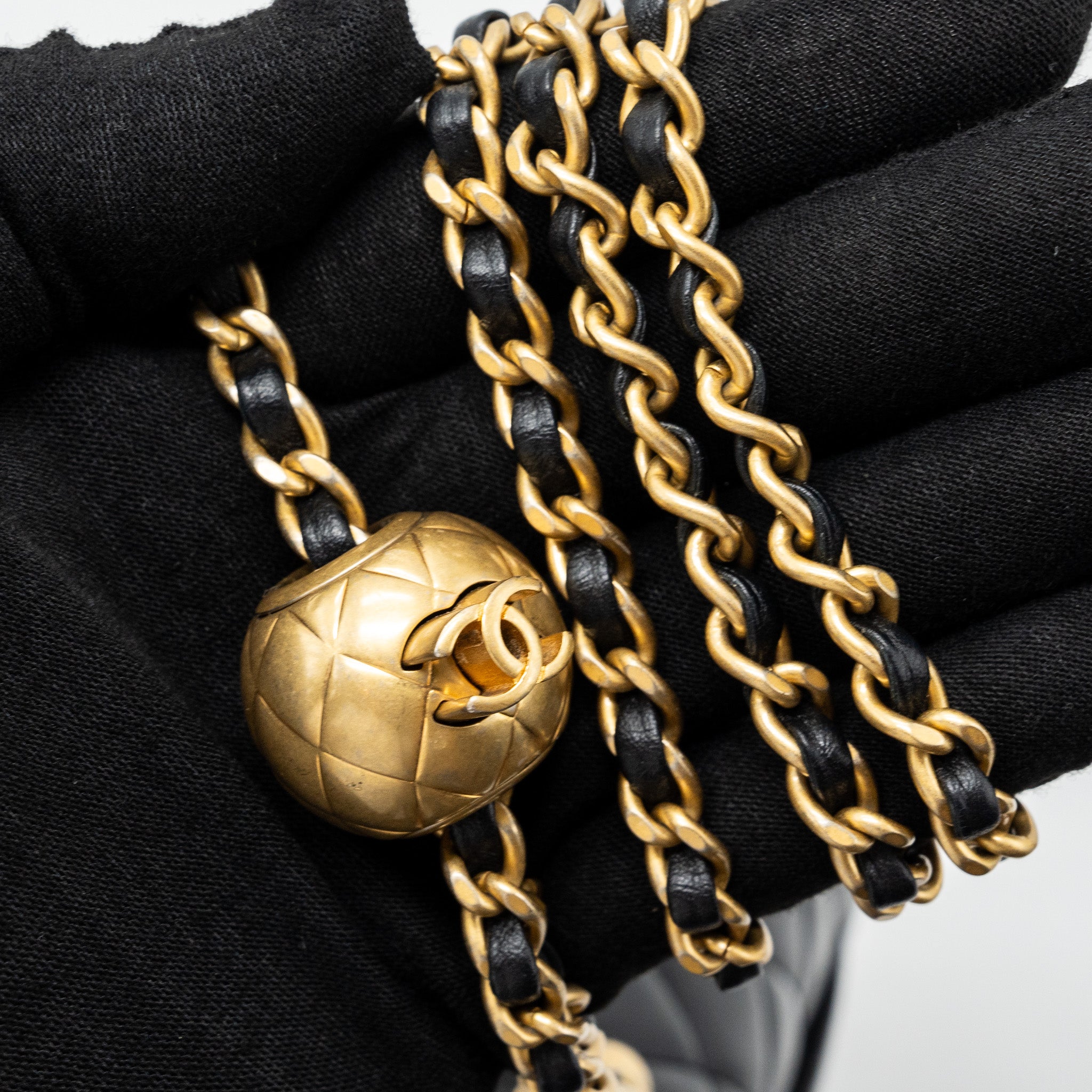 chanel-pearl-crush-mini-square-flap-bag-lambskin-black-ghw-microchip-5