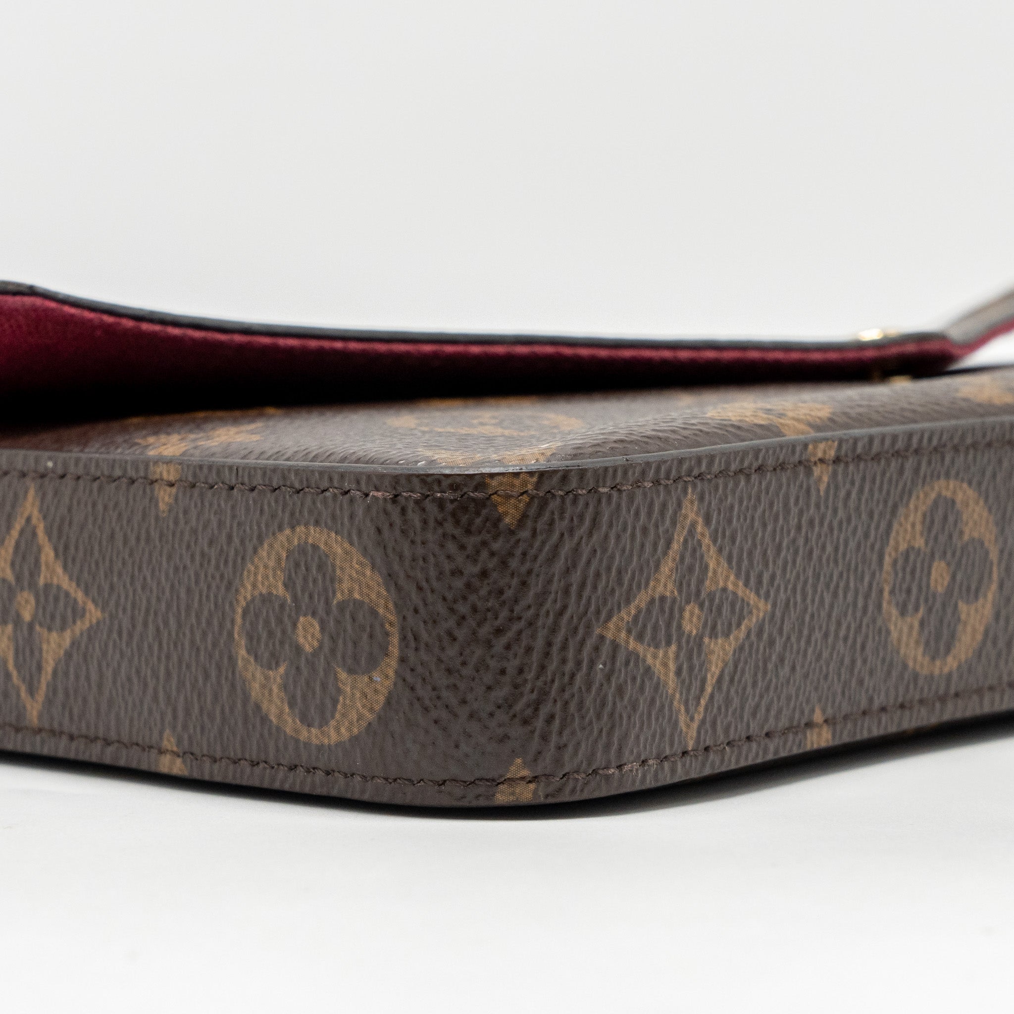 louis-vuitton-felicie-pochette-monogram-canvas-ghw-18