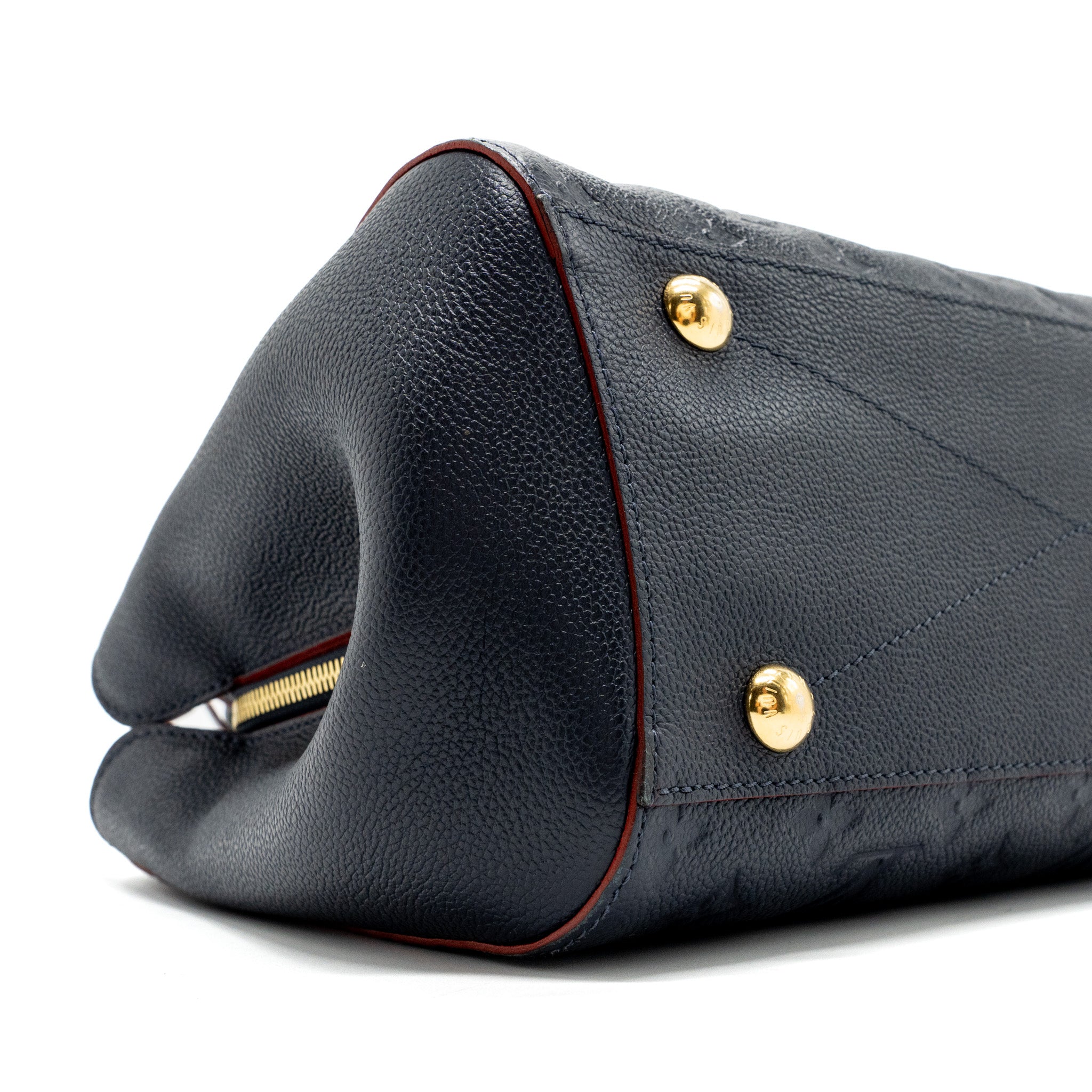 louis-vuitton-montaigne-mm-monogram-empreinte-navy-ghw
