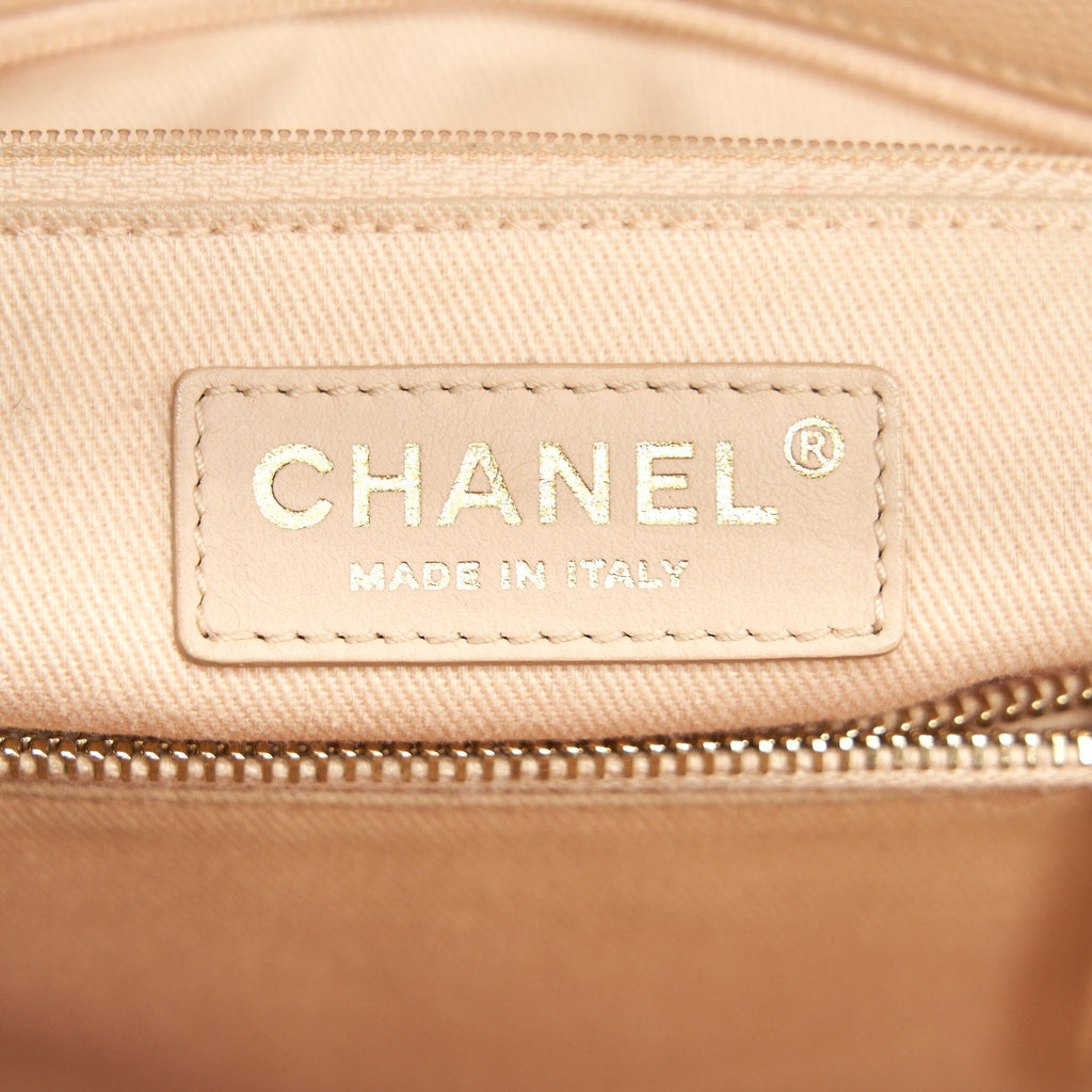 chanel-cavier-medium-coco-handle-flap-bag-beige-ghw