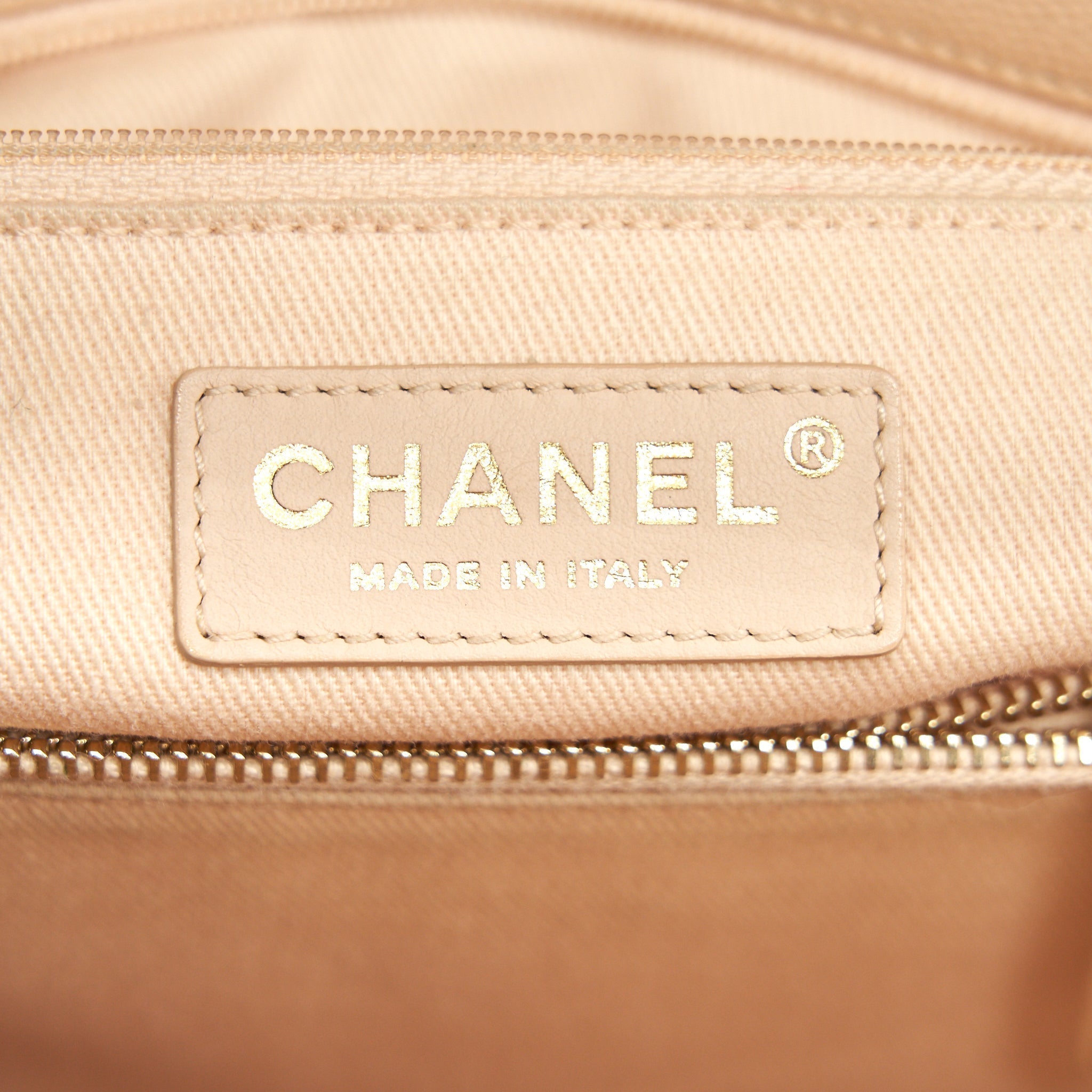 chanel-cavier-medium-coco-handle-flap-bag-beige-ghw