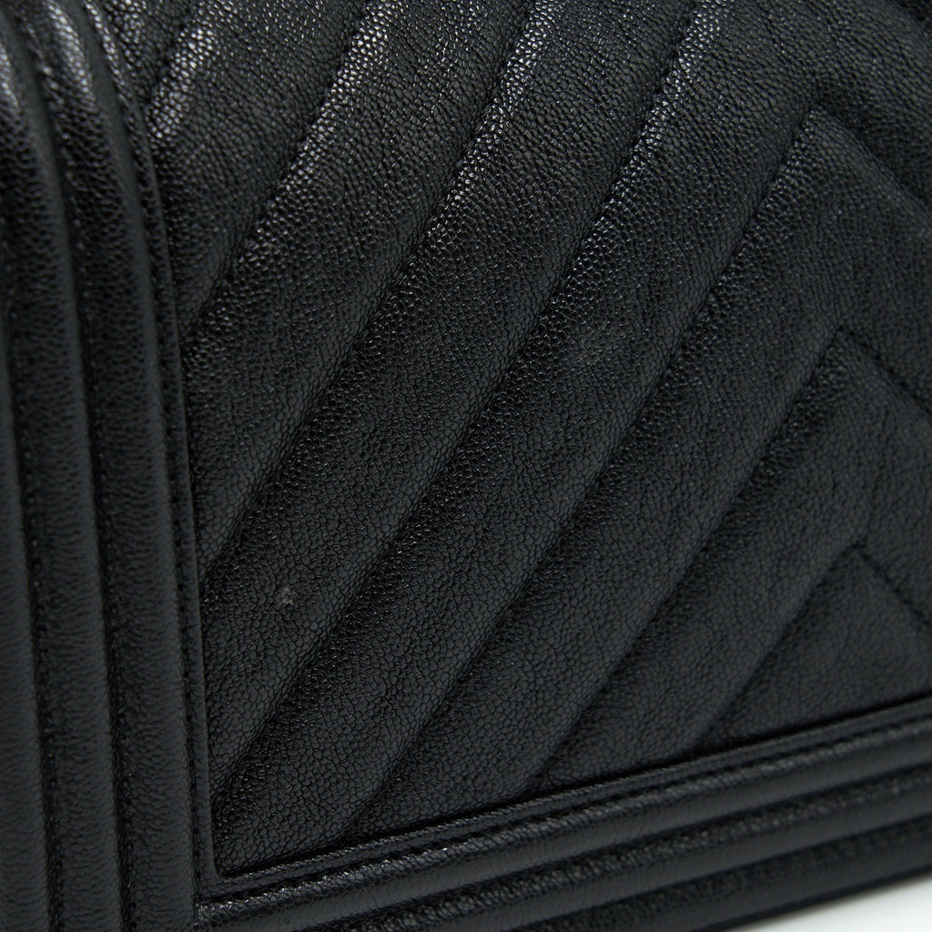 chanel-chevron-medium-boy-chanel-handbag-caviar-black-ghw