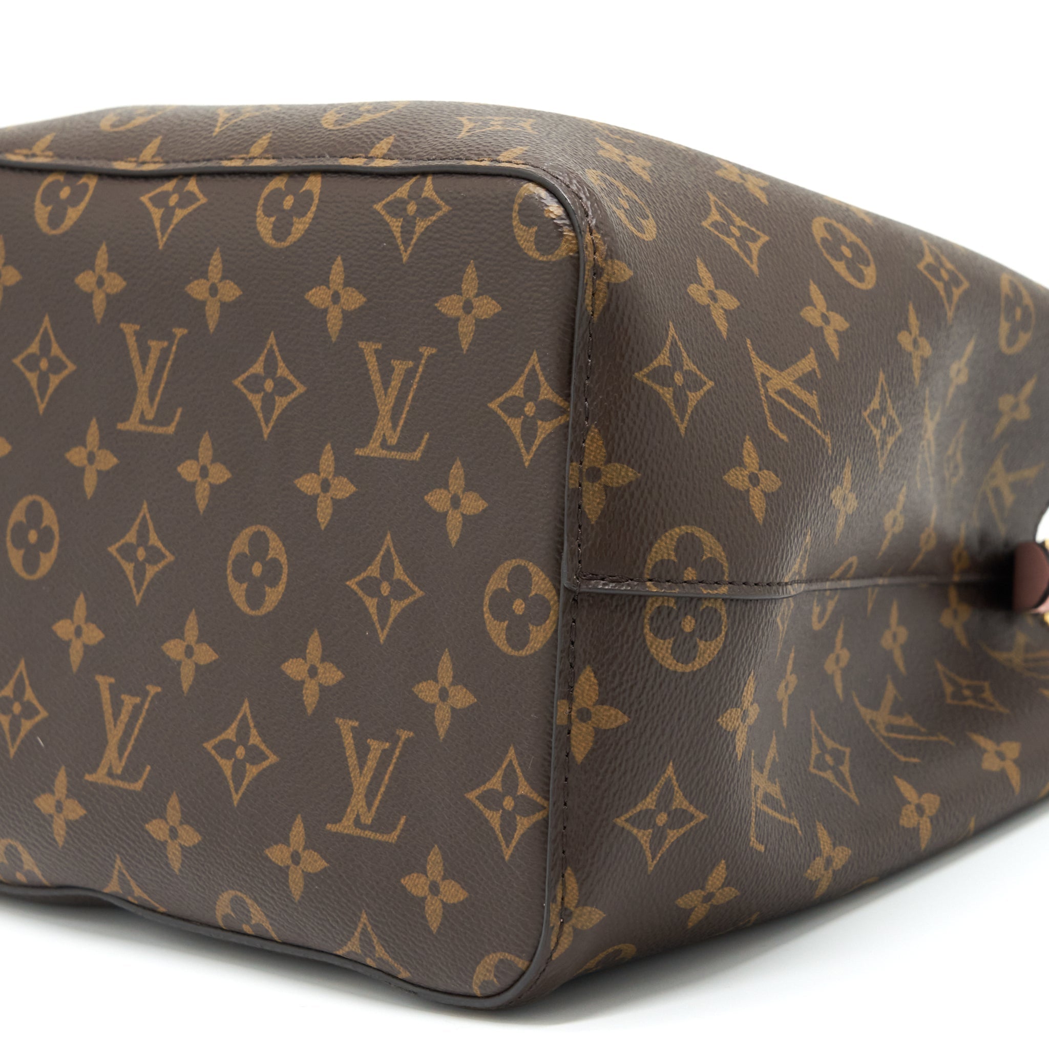 louis-vuitton-neonoe-monogram-canvas-pink-strap-year-2017