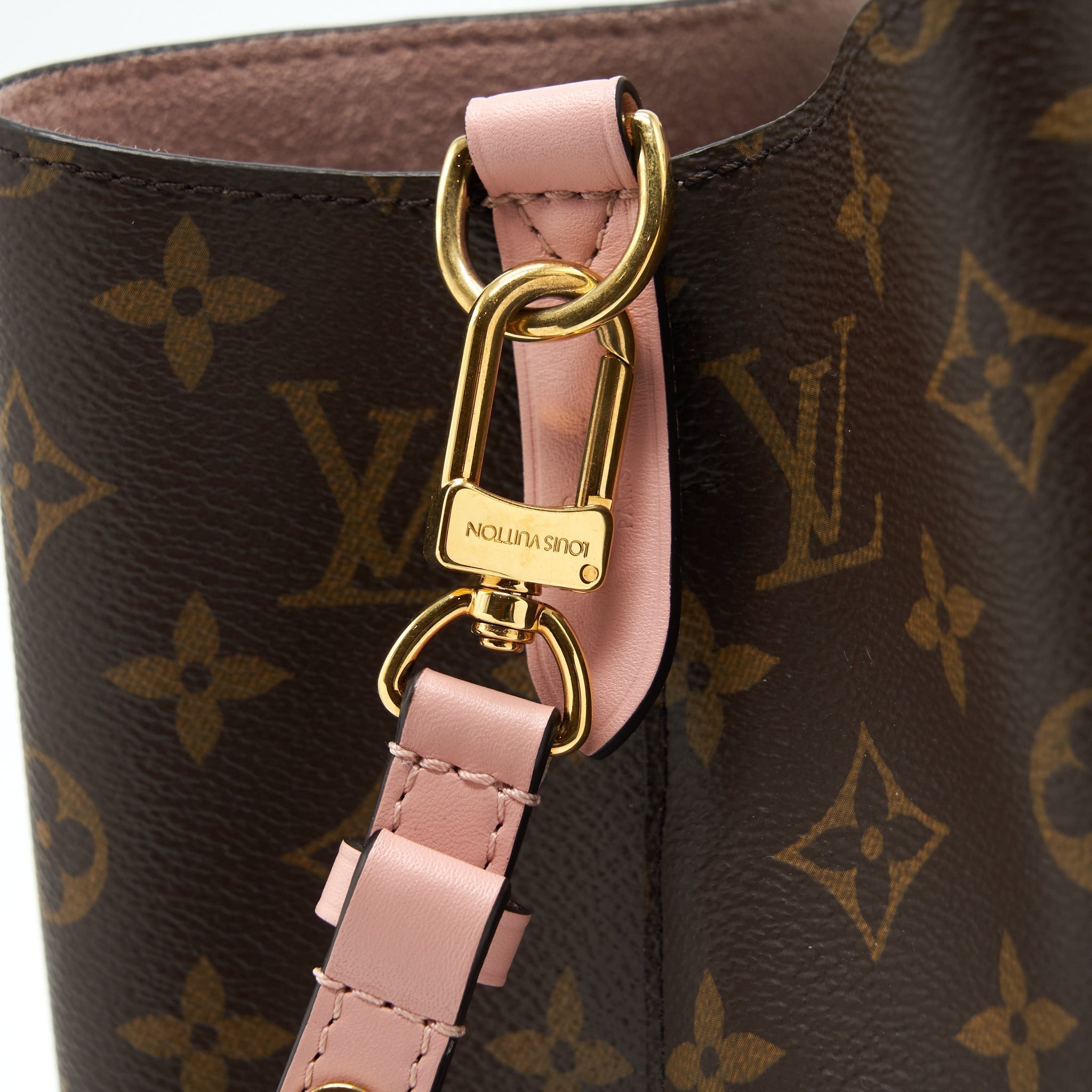 louis-vuitton-neonoe-monogram-canvas-pink-strap-year-2017