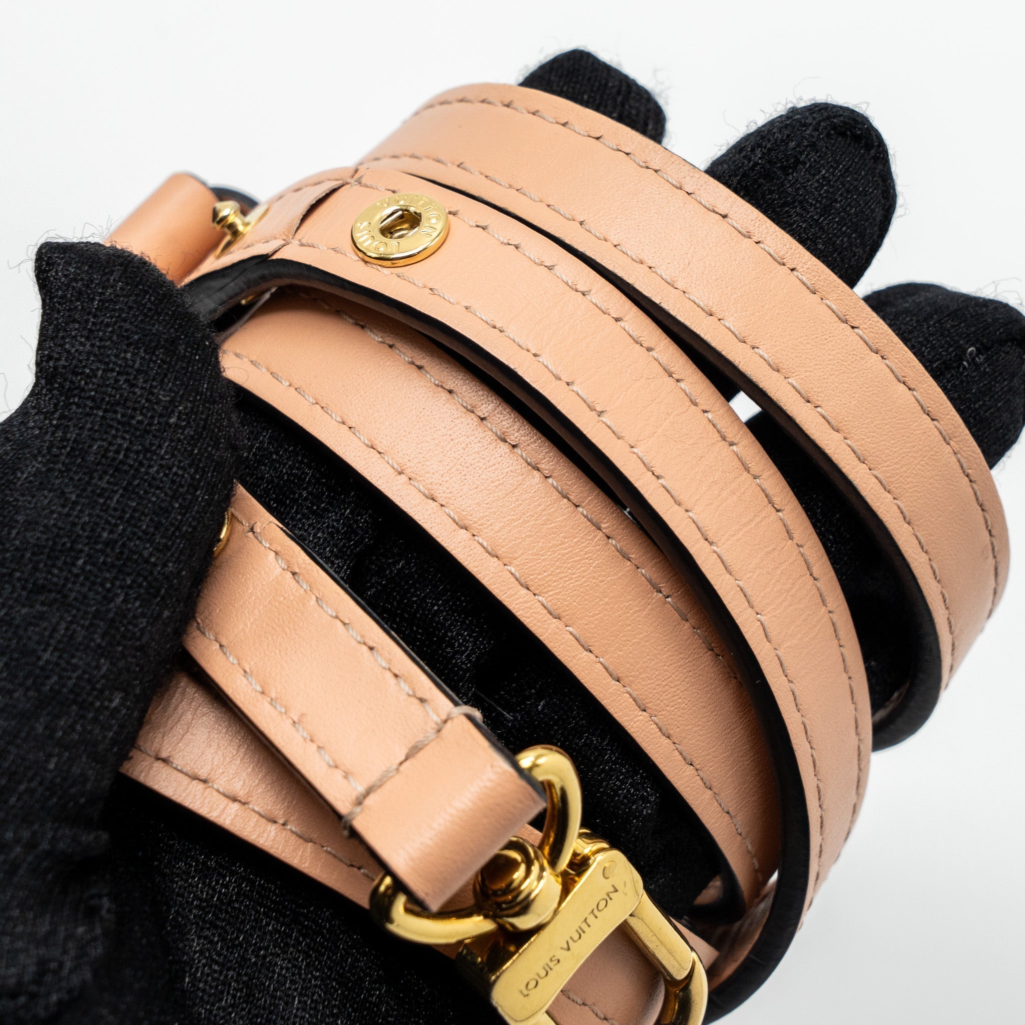 copy-of-louis-vuitton-neonoe-mm-damier-ebene-canvas-light-pink-ghw