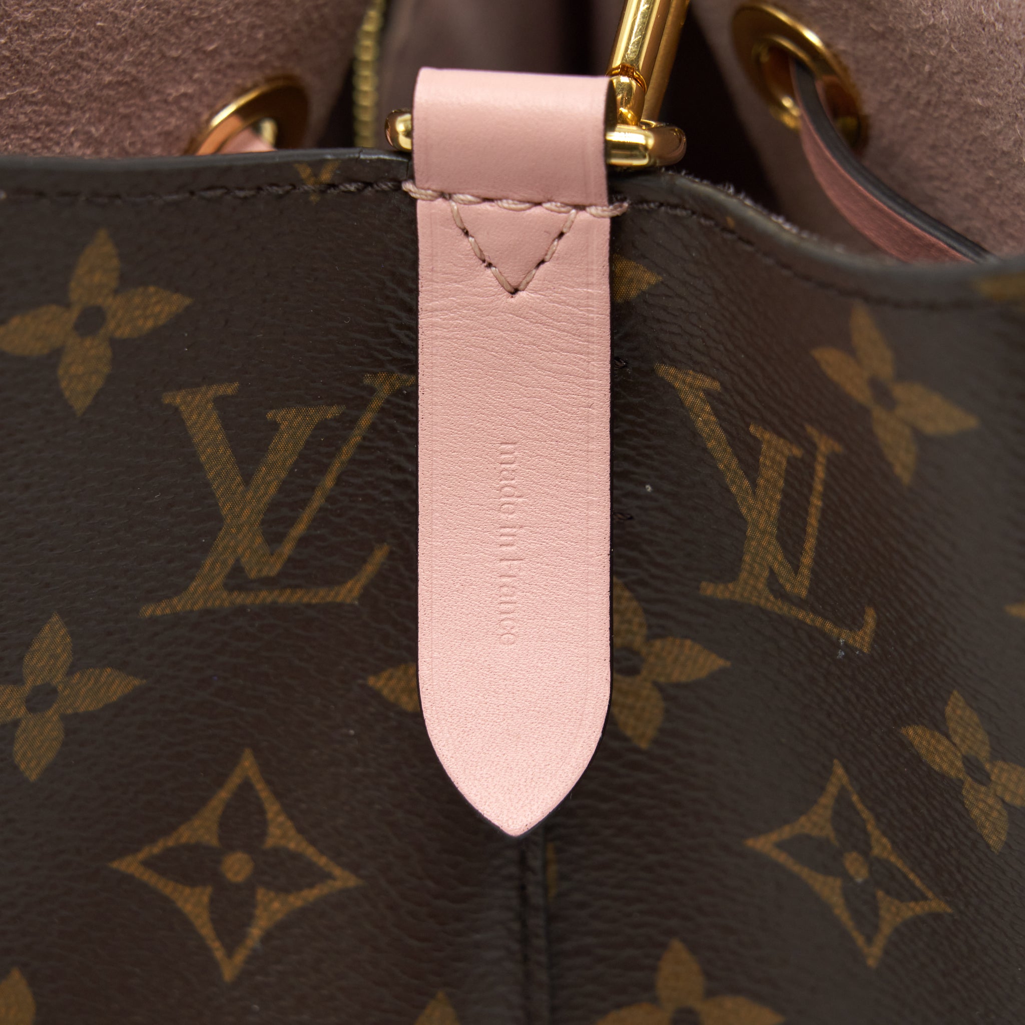 louis-vuitton-neonoe-monogram-canvas-pink-strap-year-2017