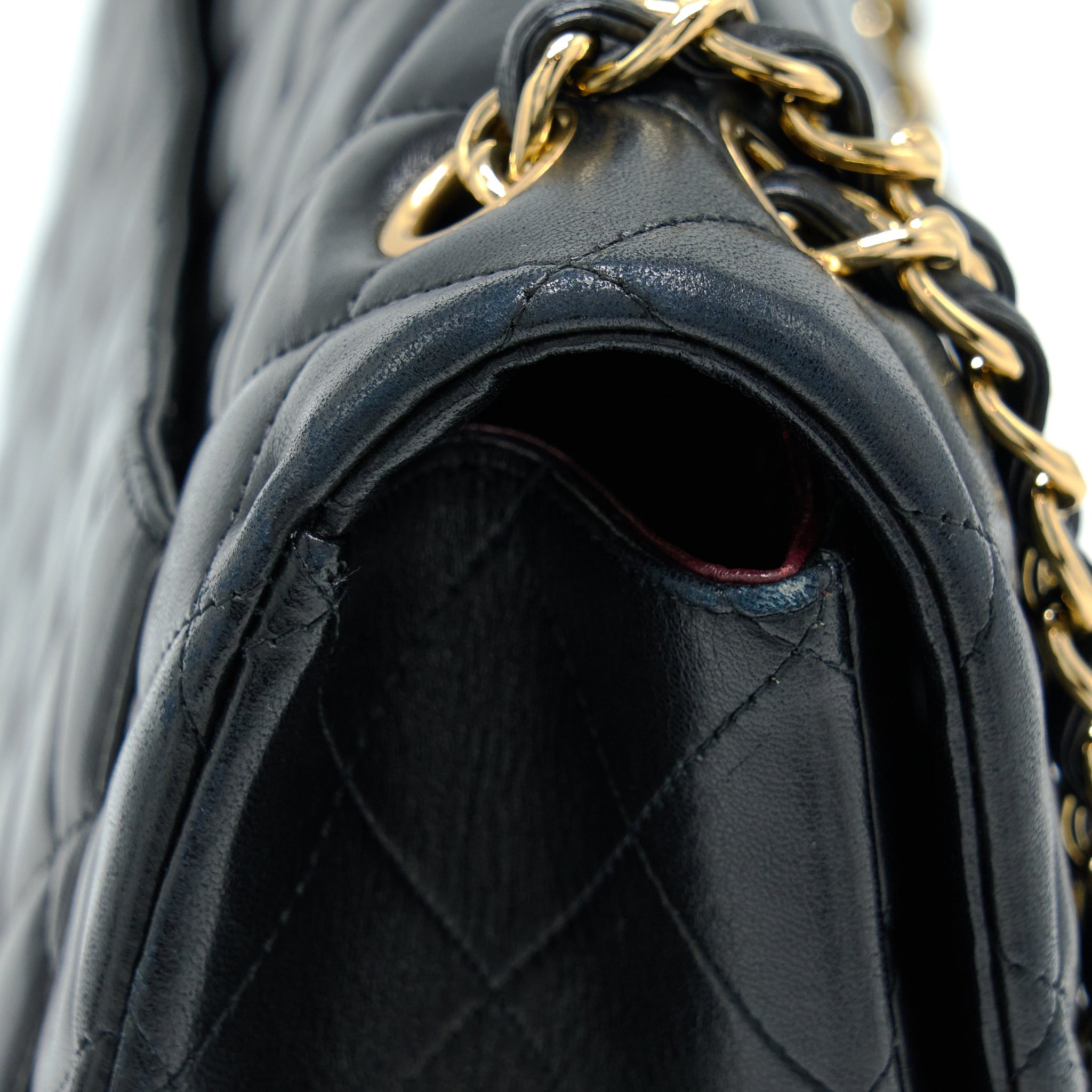 chanel-maxi-classic-flap-bag-lambskin-black-ghw