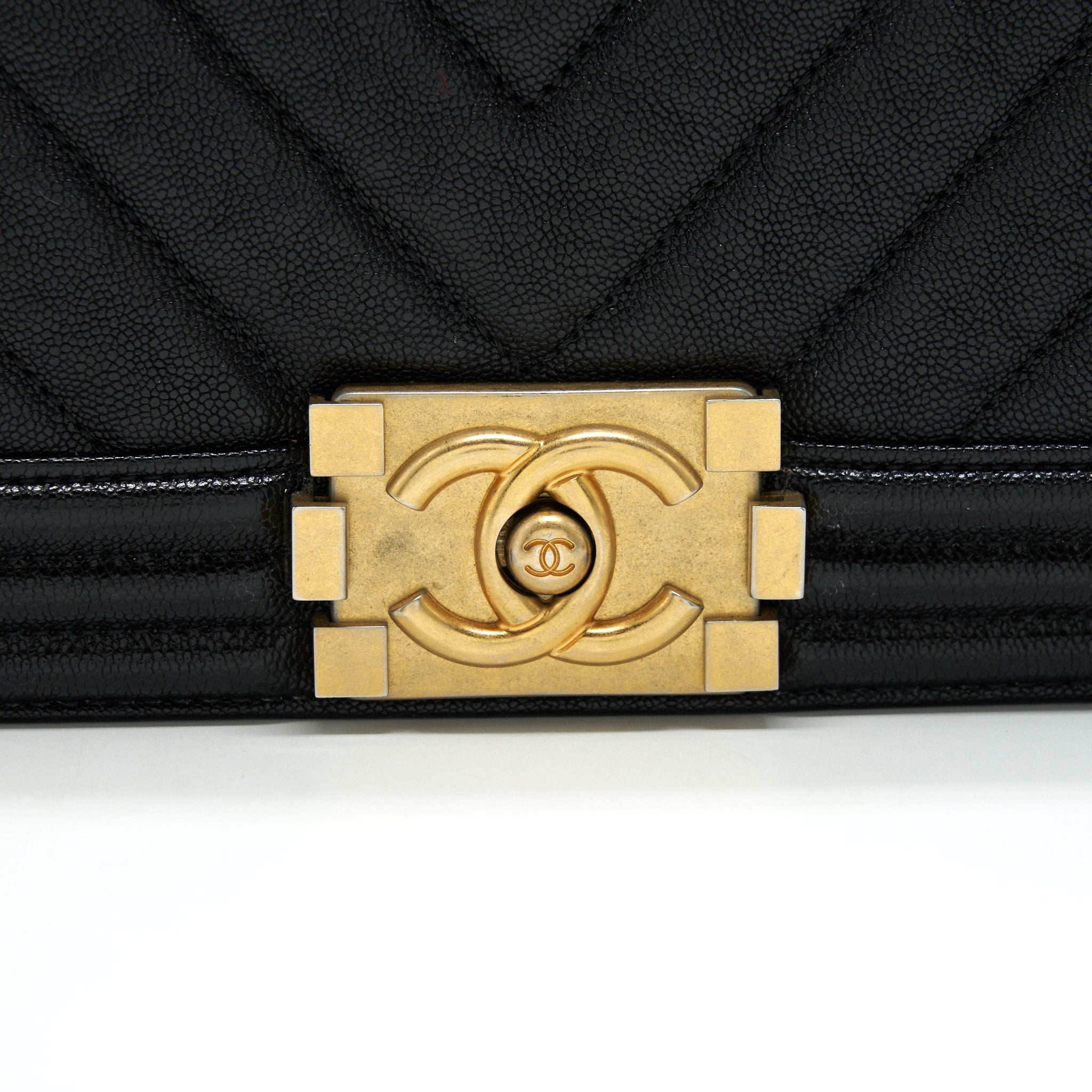 chanel-chevron-medium-boy-chanel-handbag-caviar-black-ghw