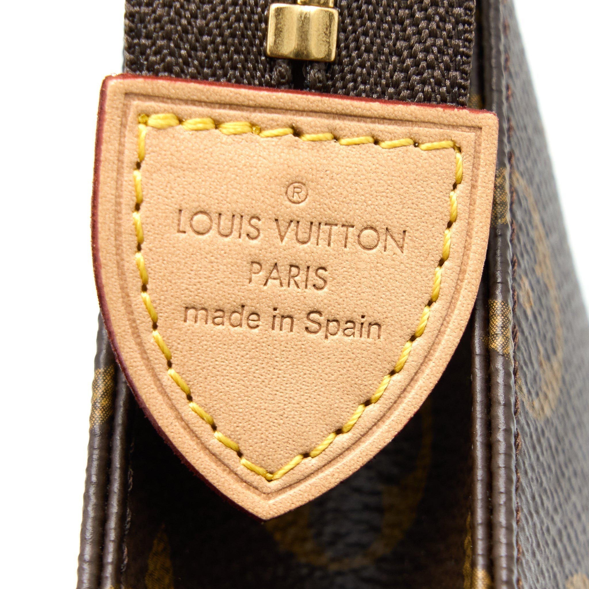 louis-vuitton-toiletry-pochette-26-monogram-canvas-ghw-5