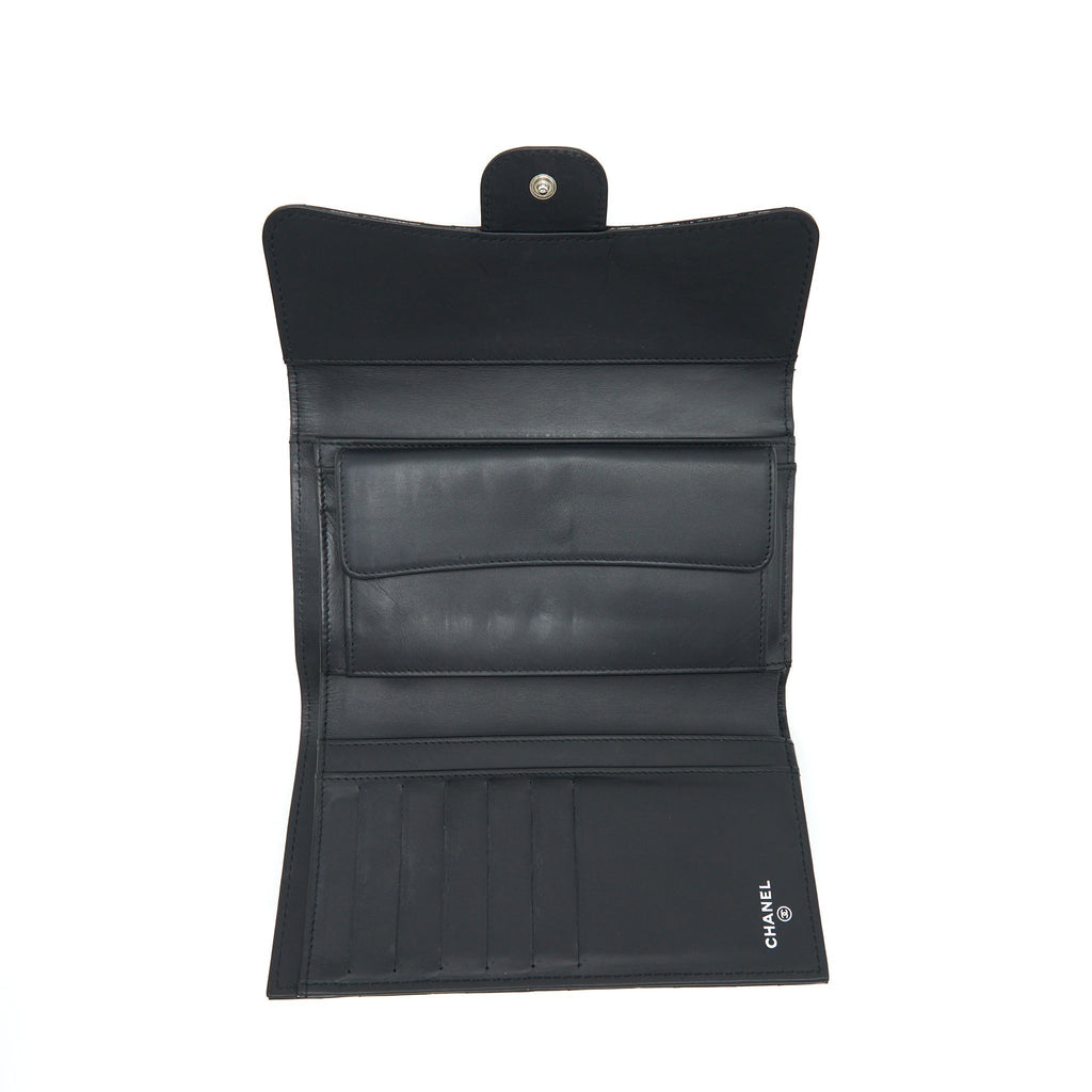 chanel-classic-flap-long-wallet-patent-black-shw