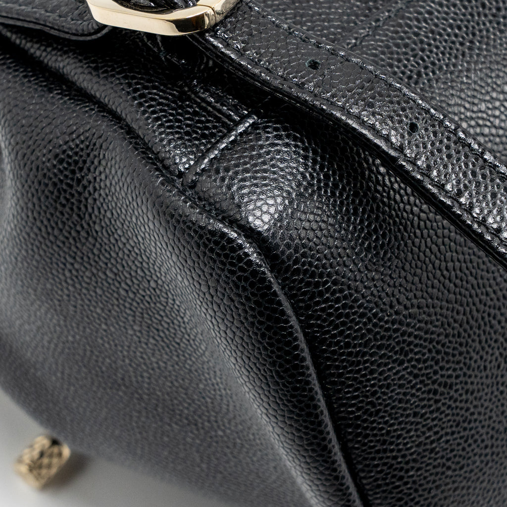 chanel-affinity-backpack-caviar-black-lghwmicrochip