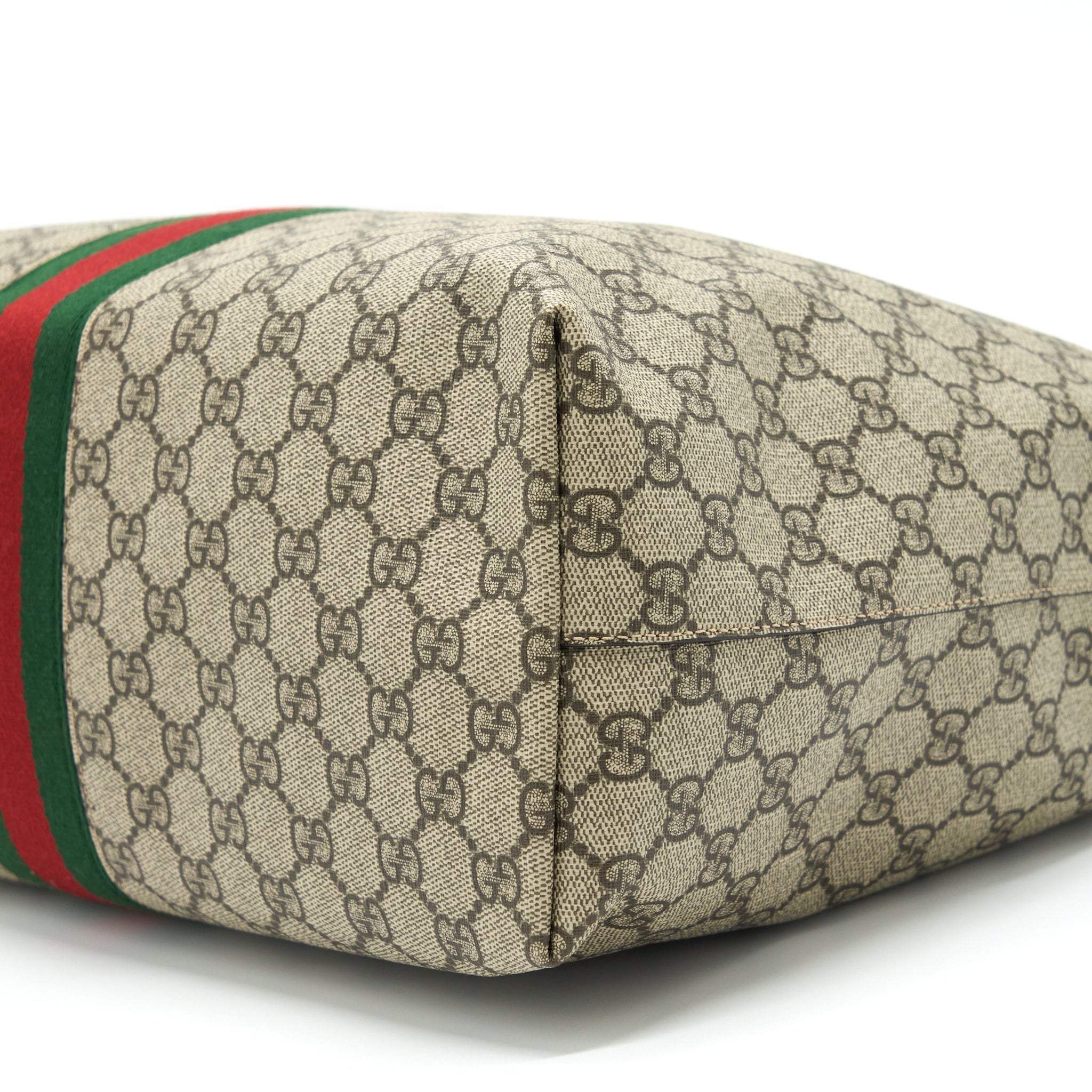 gucci-shopping-tote-bag-gg-supreme-canvas-ghw