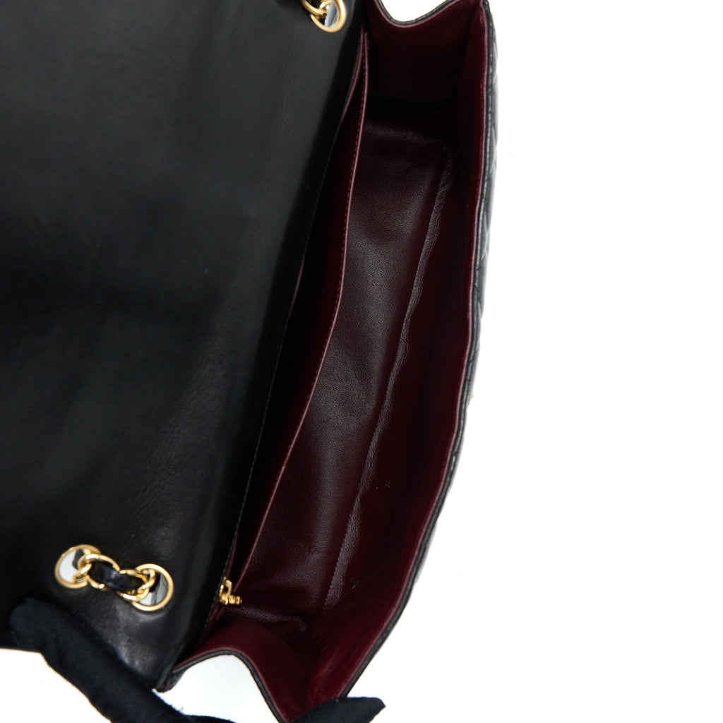 chanel-maxi-classic-flap-bag-lambskin-black-ghw