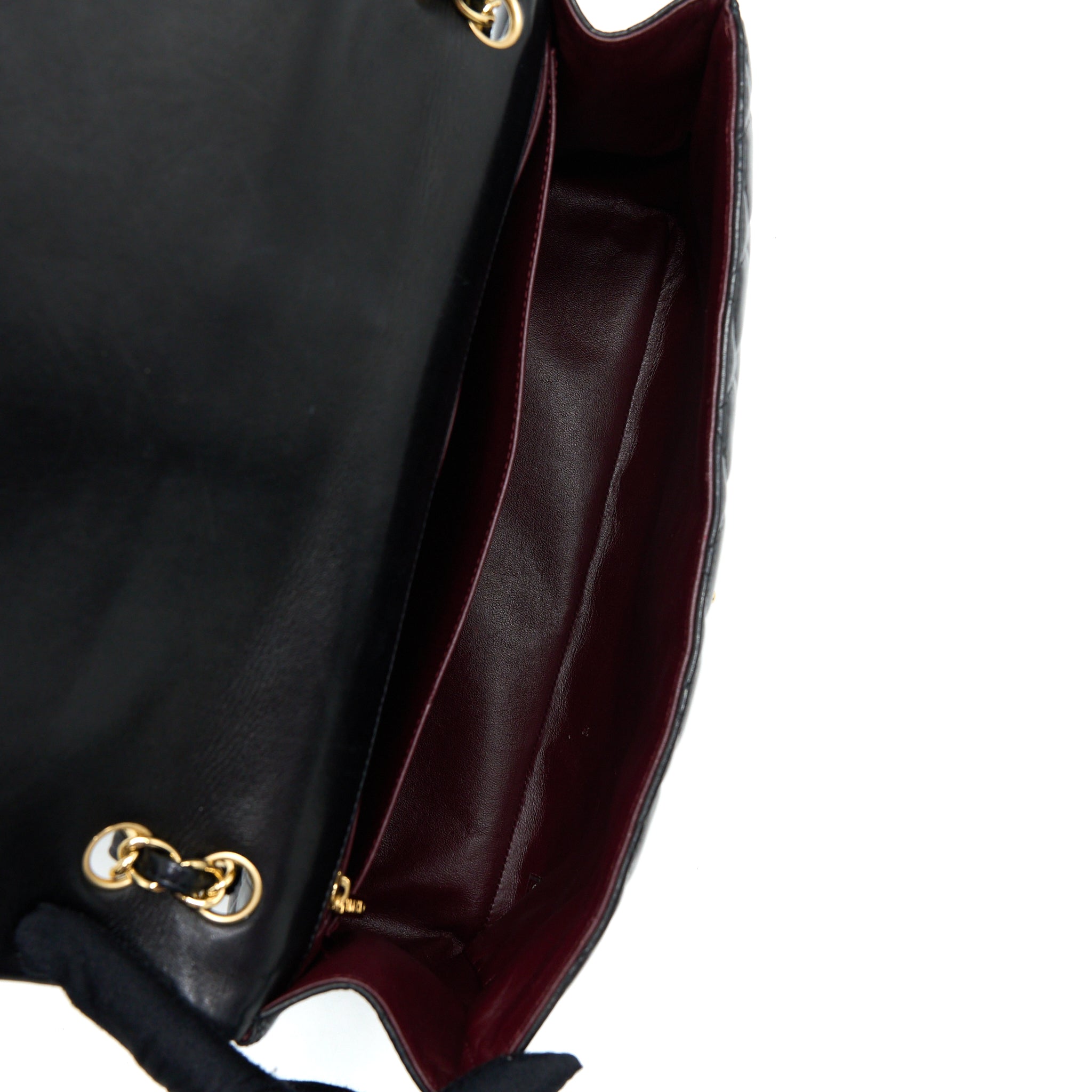 chanel-maxi-classic-flap-bag-lambskin-black-ghw