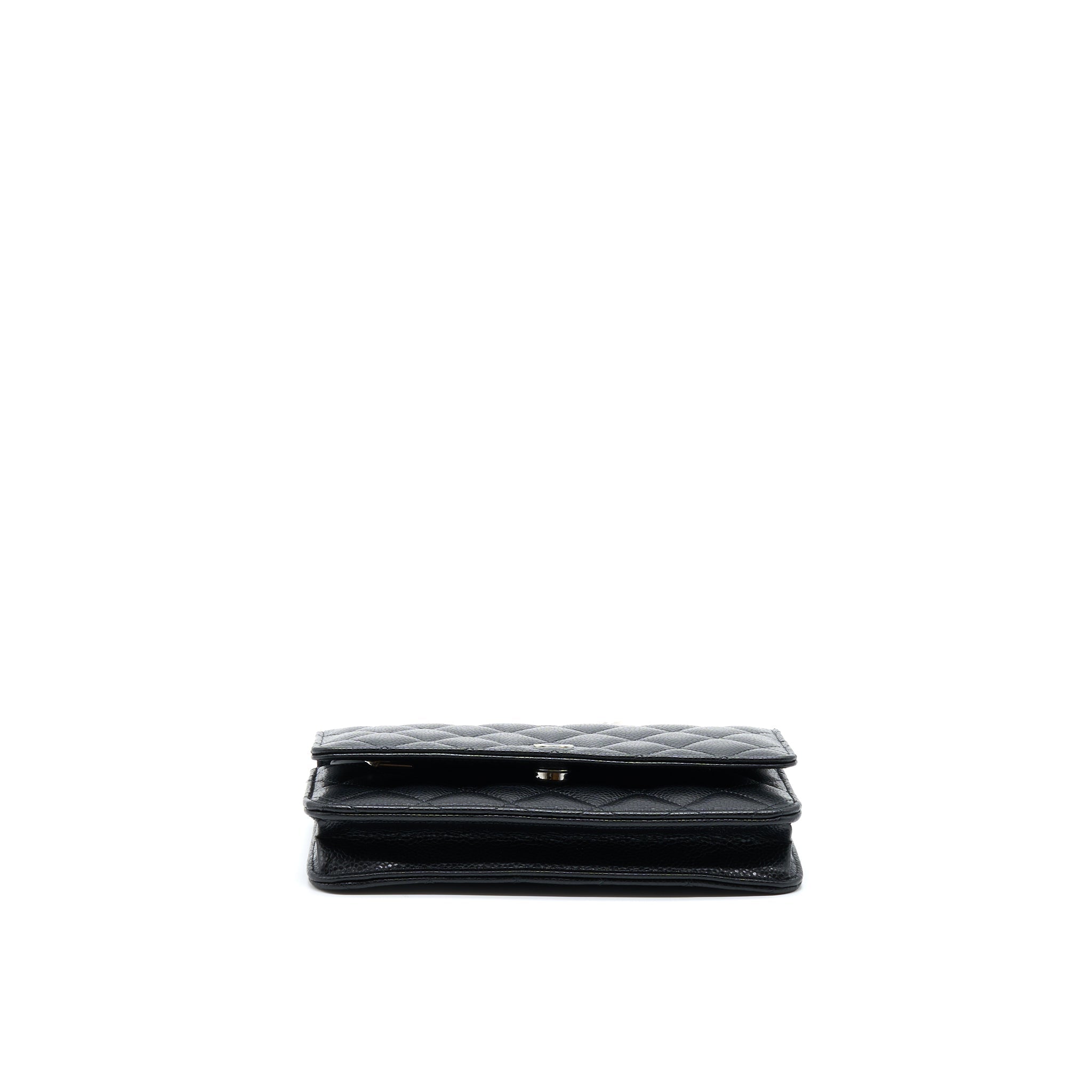 chanel-classic-wallet-on-chain-caviar-black-shw-microchip-2