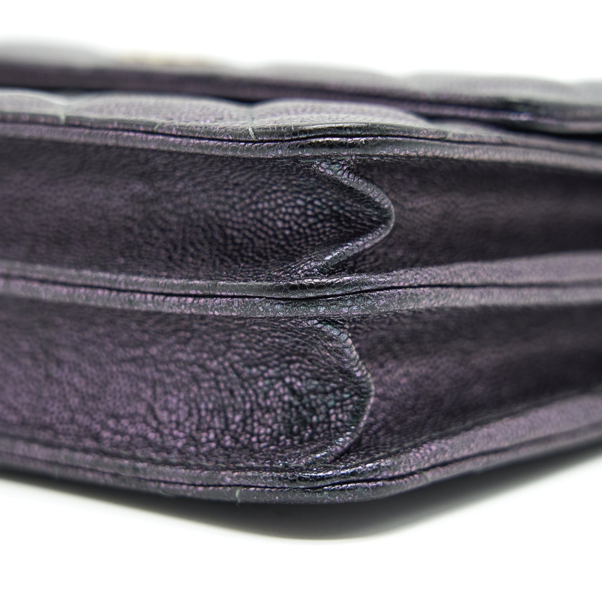 chanel-classic-square-wallet-on-chain-caviar-iridescent-purple-lghw