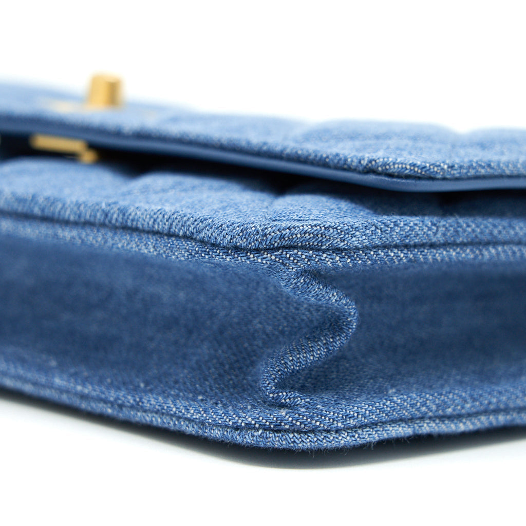chanel-22c-pearl-crush-wallet-on-chain-denim-ghw