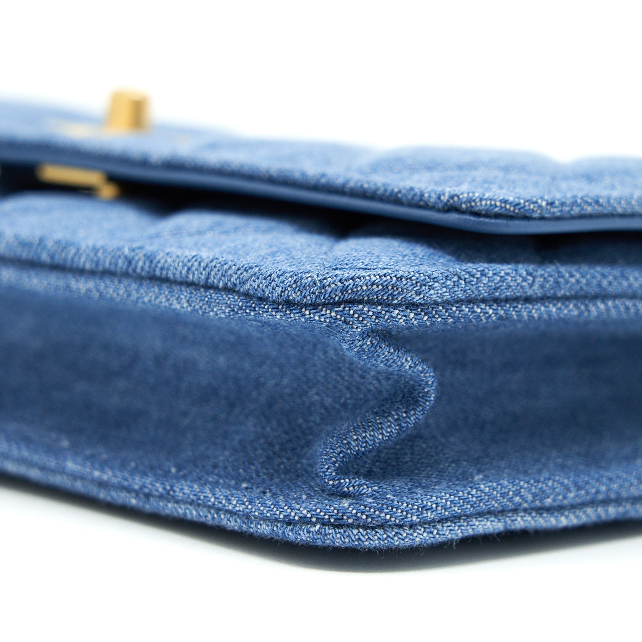 chanel-22c-pearl-crush-wallet-on-chain-denim-ghw