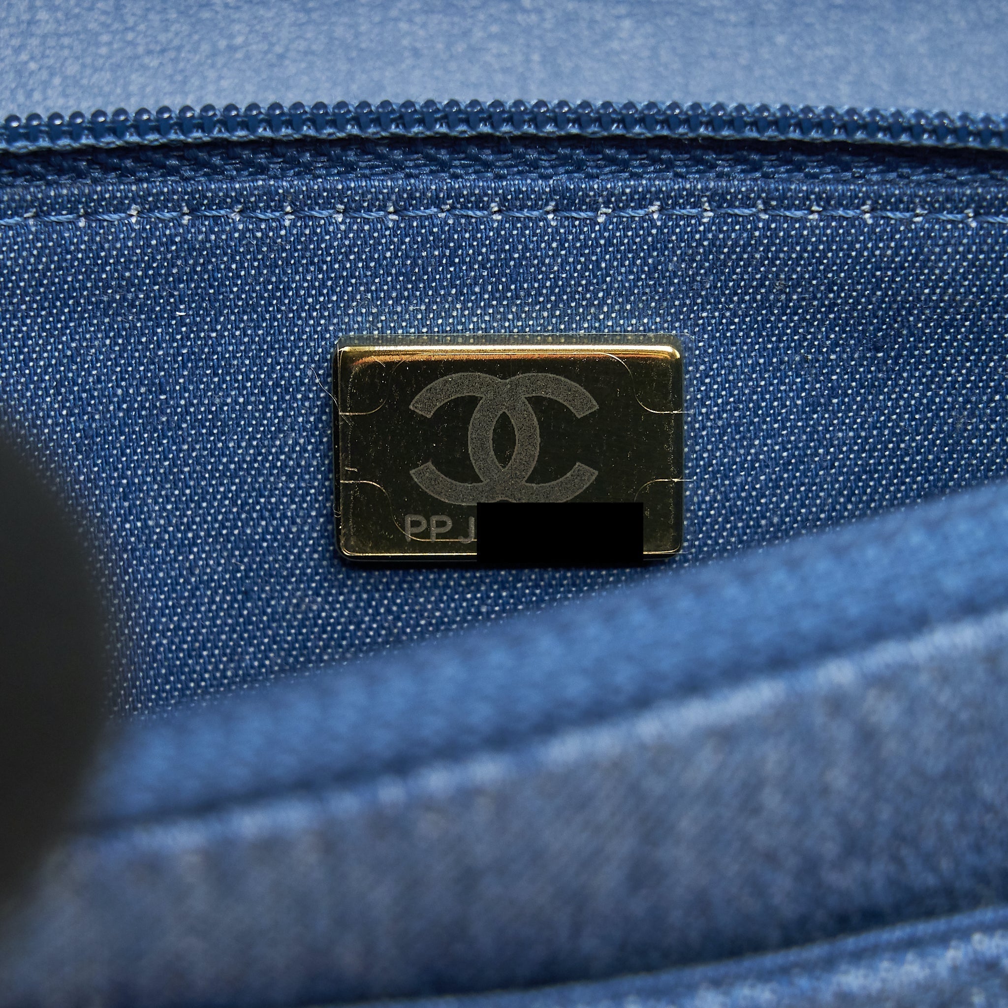 chanel-22c-pearl-crush-wallet-on-chain-denim-ghw