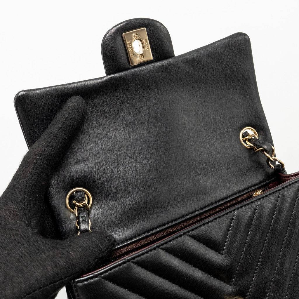 chanel-mini-rectangular-flap-bag-chevron-lambskin-black-lghw
