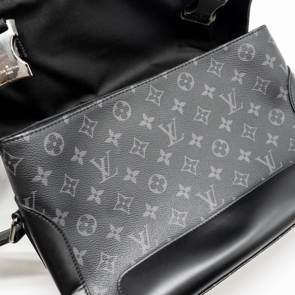 louis-vuitton-messenger-voyager-pm-monogram-canvas-black-shw
