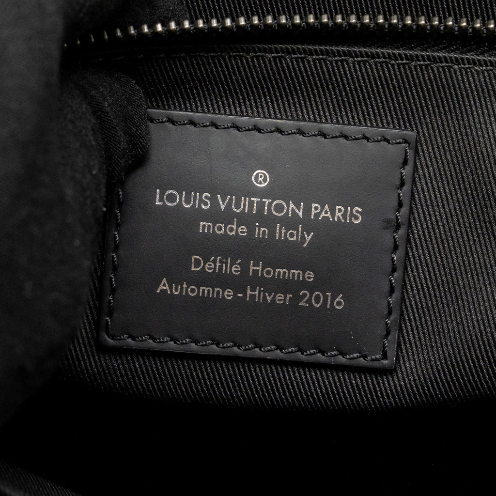 louis-vuitton-messenger-voyager-pm-monogram-canvas-black-shw