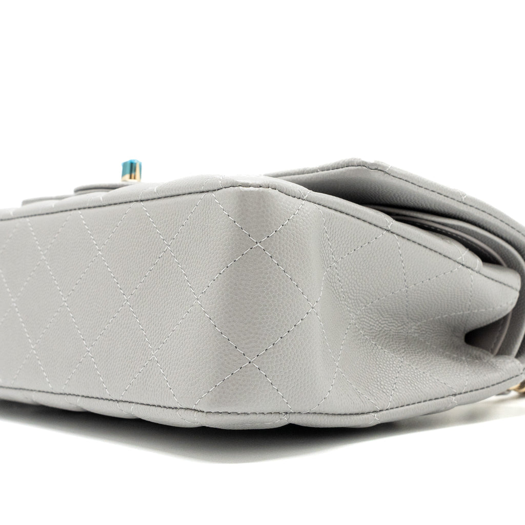 chanel-classic-medium-double-flap-bag-caviar-light-grey-lghw-microchip
