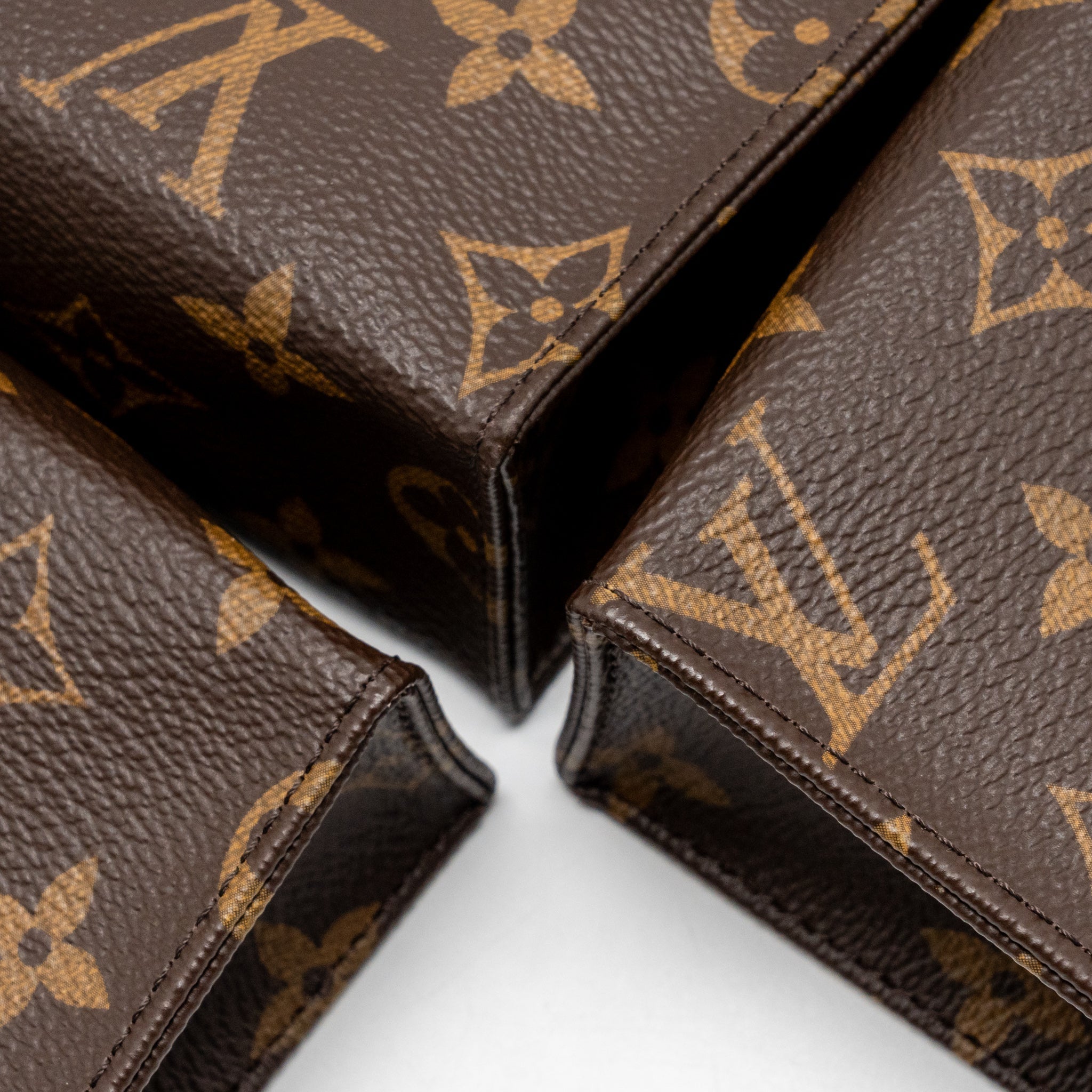 lv-monogram-4