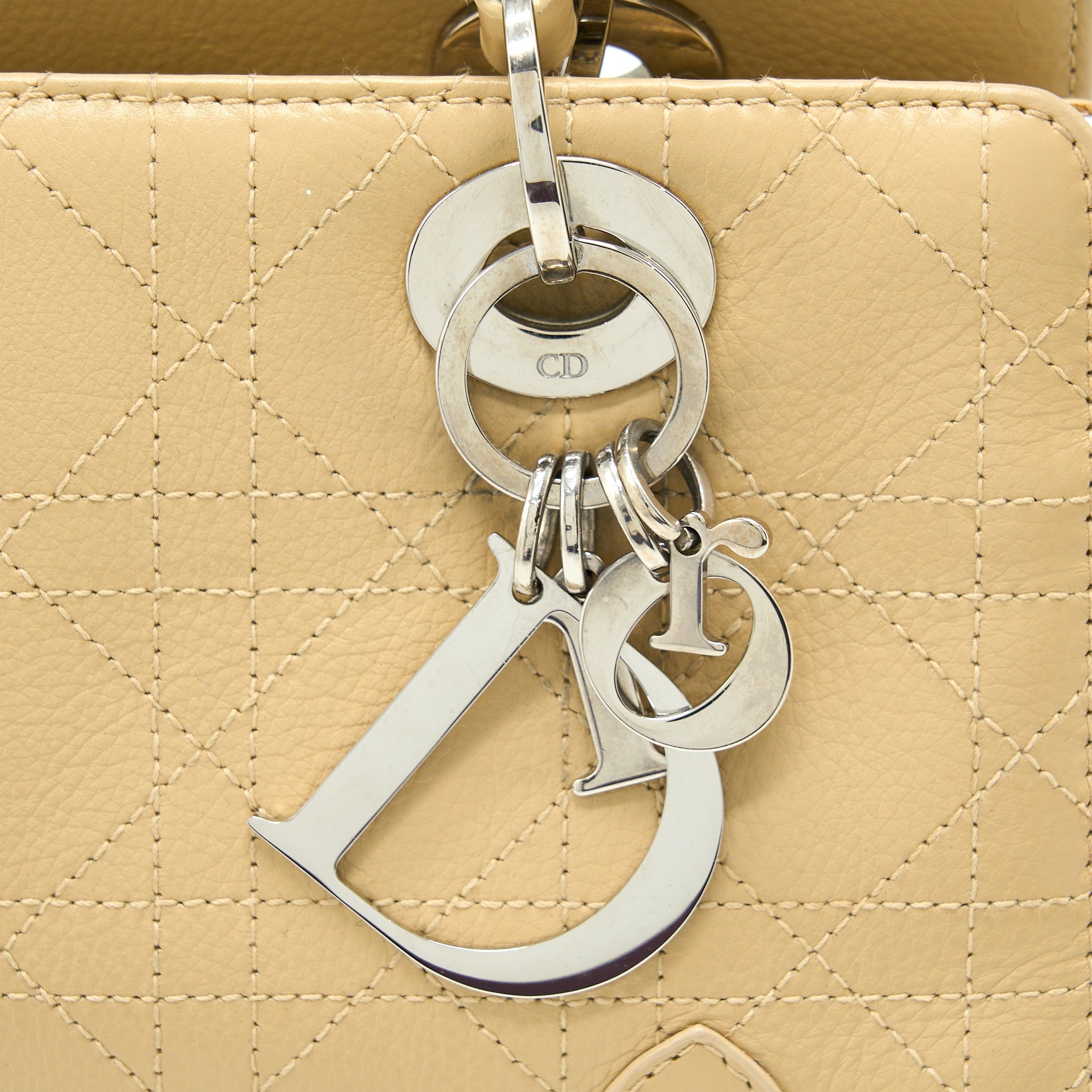 dior-vintage-lady-dior-long-cuir-calfskin-beige-shw