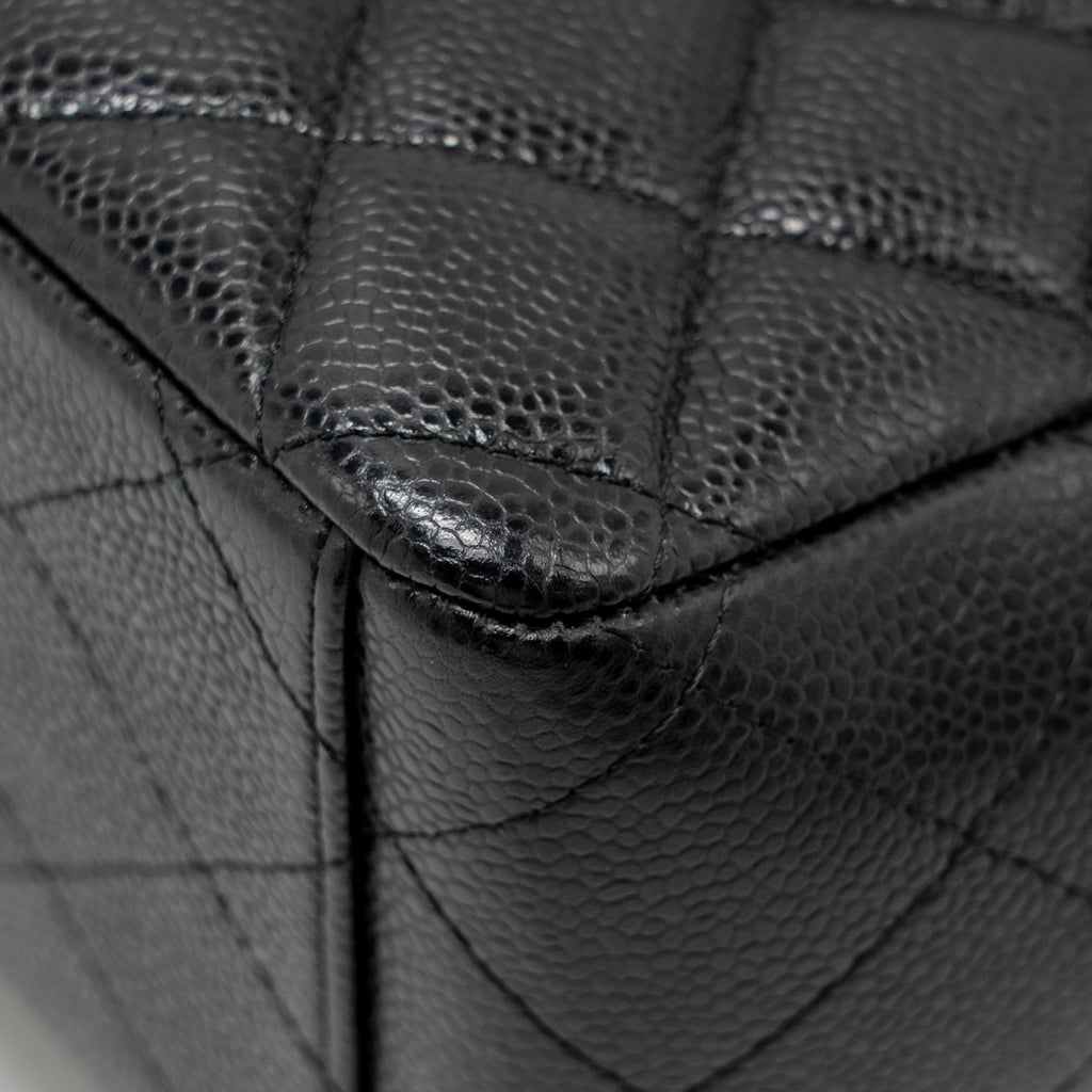chanel-maxi-classic-double-flap-bag-caviar-black-shw
