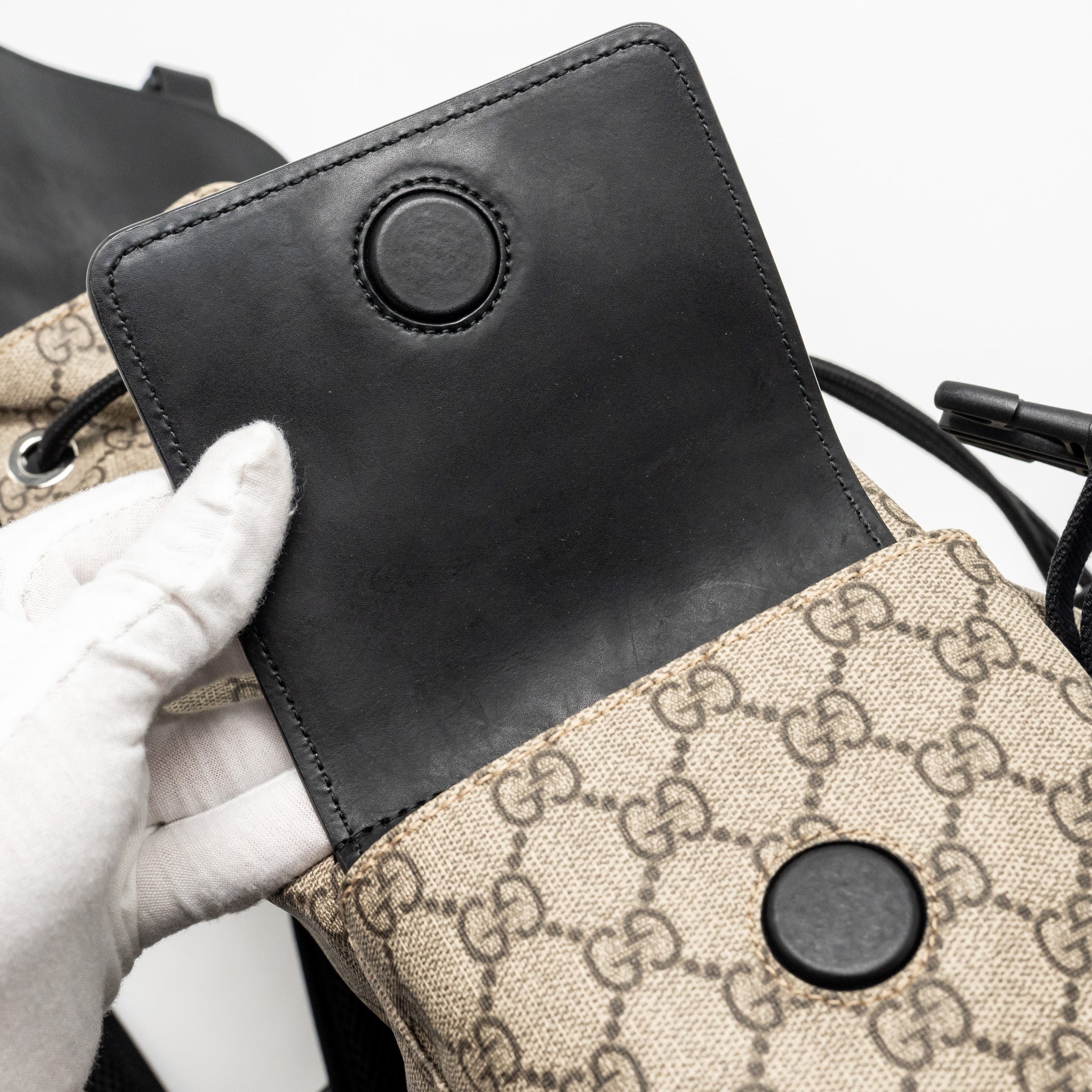 gucci-soft-double-buckle-backpack-gg-supreme-canvas-shw