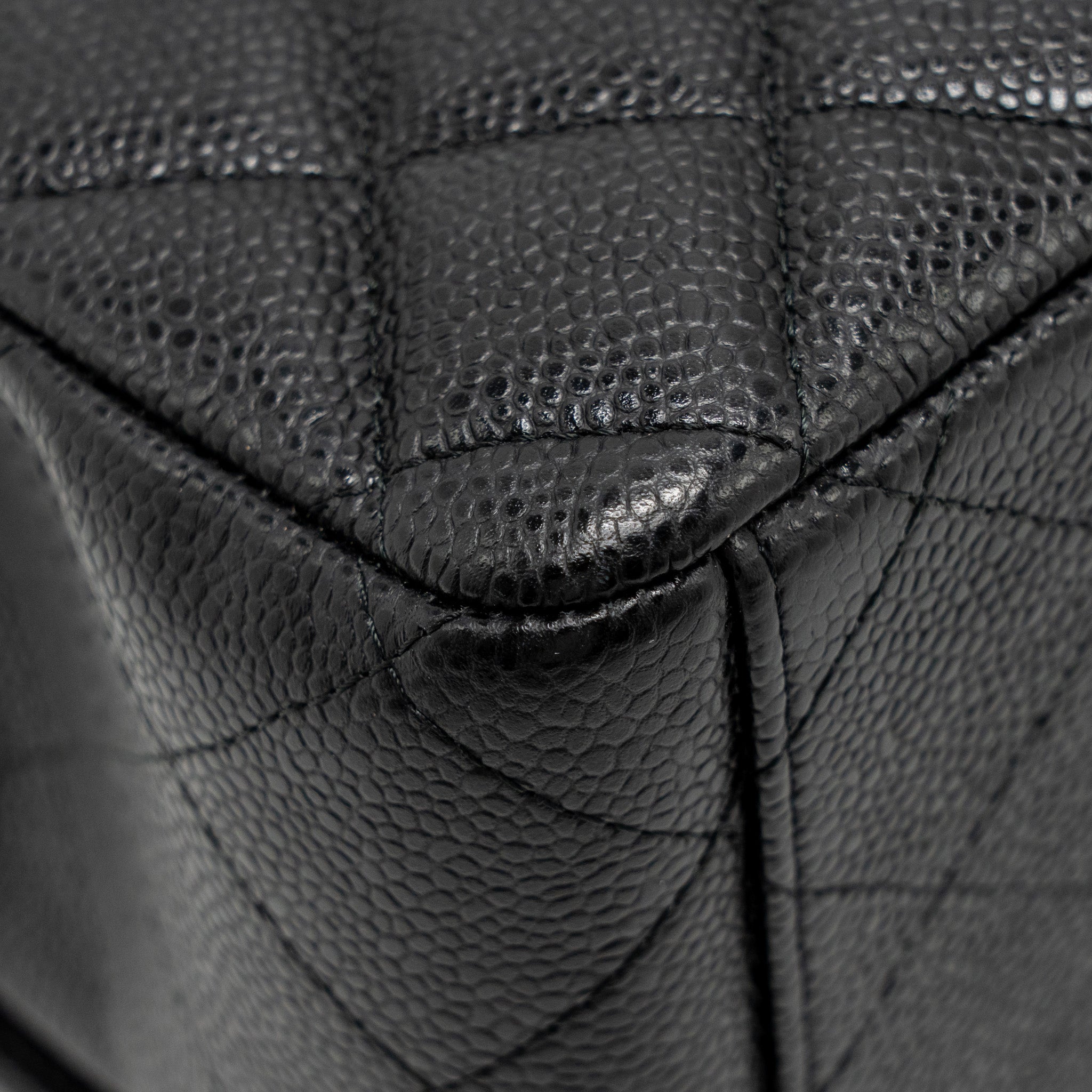 chanel-maxi-classic-double-flap-bag-caviar-black-shw