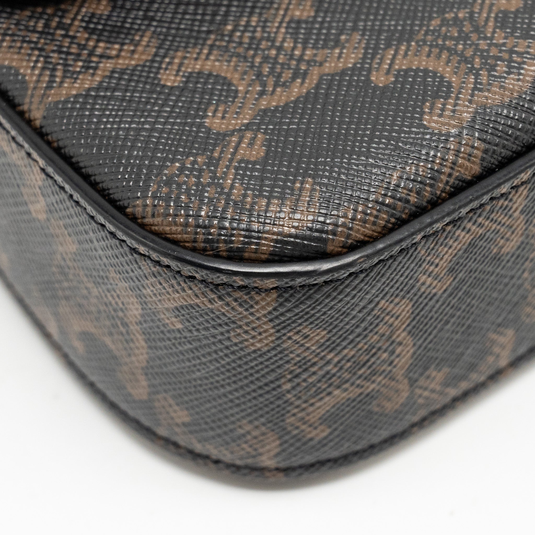 celine-triomphe-shoulder-bag-triomphe-canvas-calfskin-tan-ghw-1