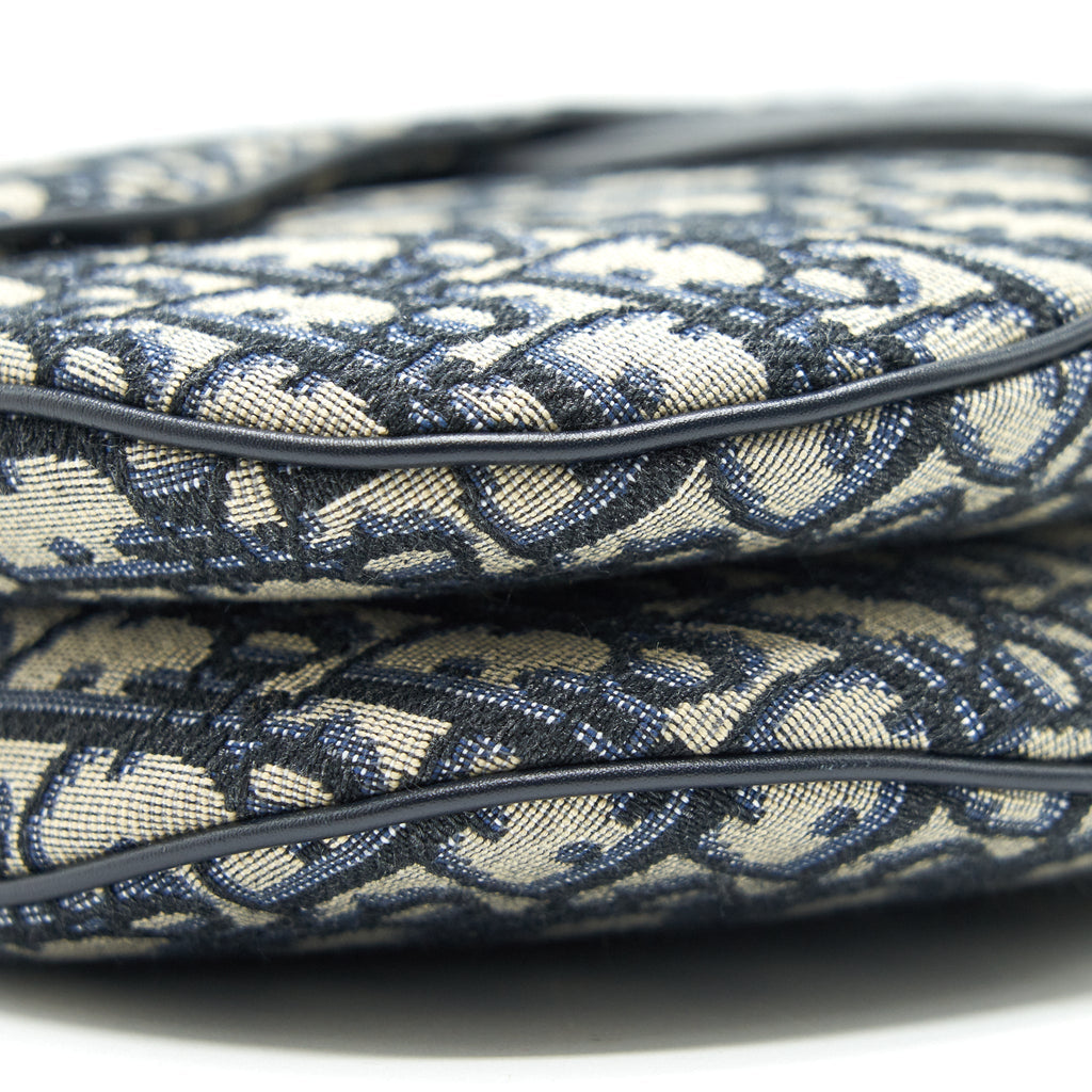 dior-oblique-medium-saddle-bag