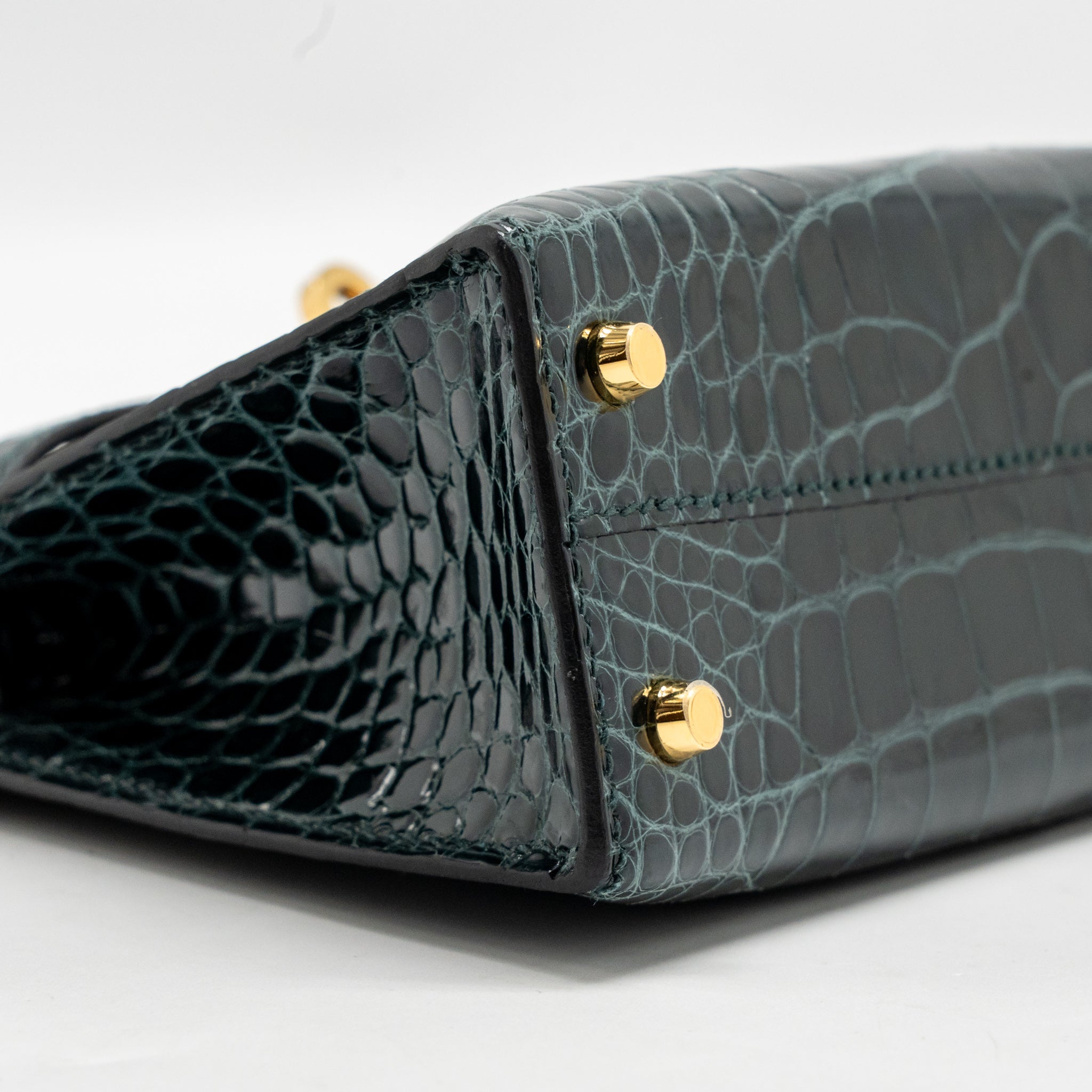 hermes-mini-kelly-ii-shiny-alligator-mississippiensis-6o-vert-cypres-ghw-stamp-y
