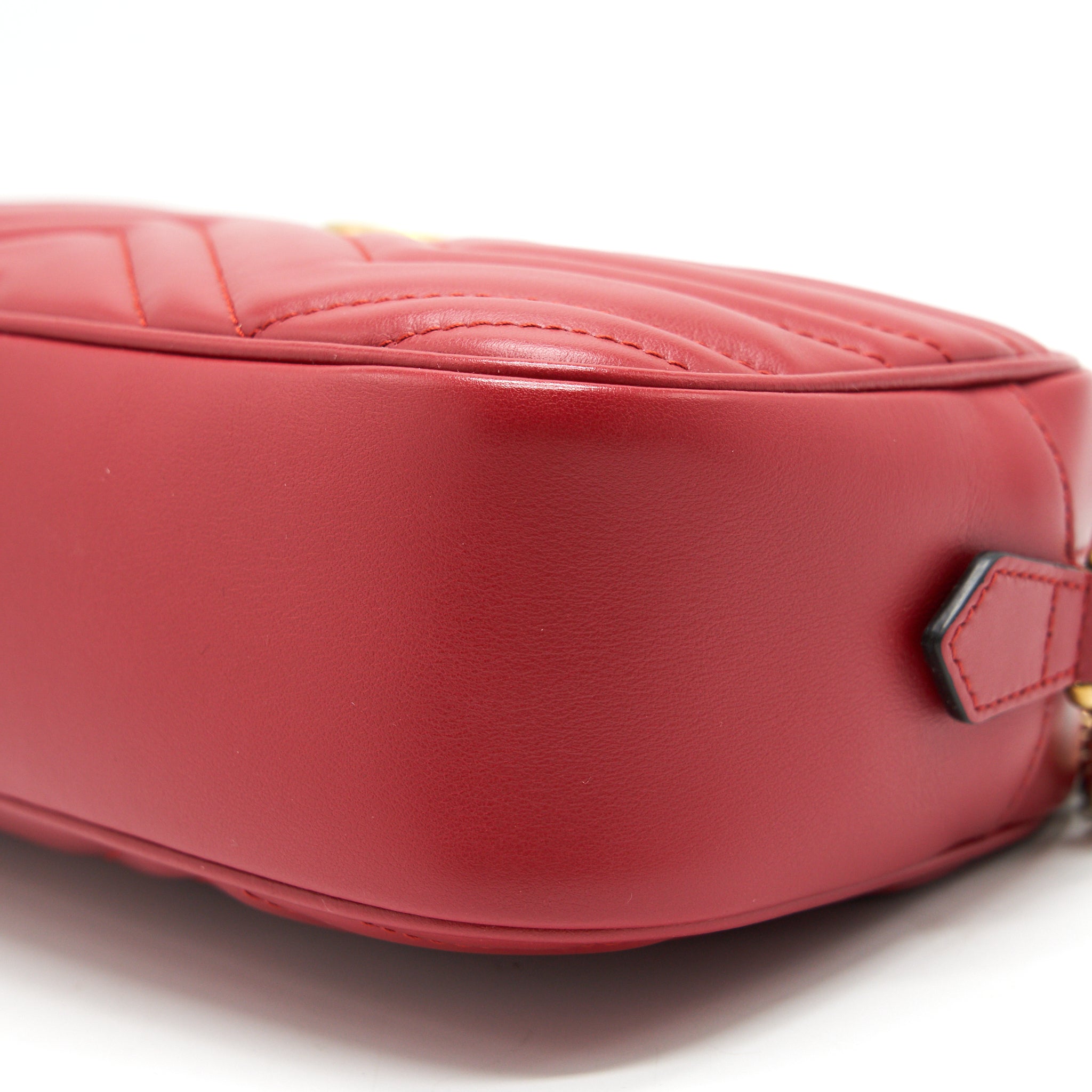 gucci-marmont-camera-bag-in-red