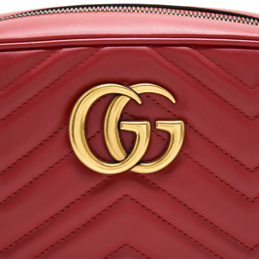gucci-marmont-camera-bag-in-red