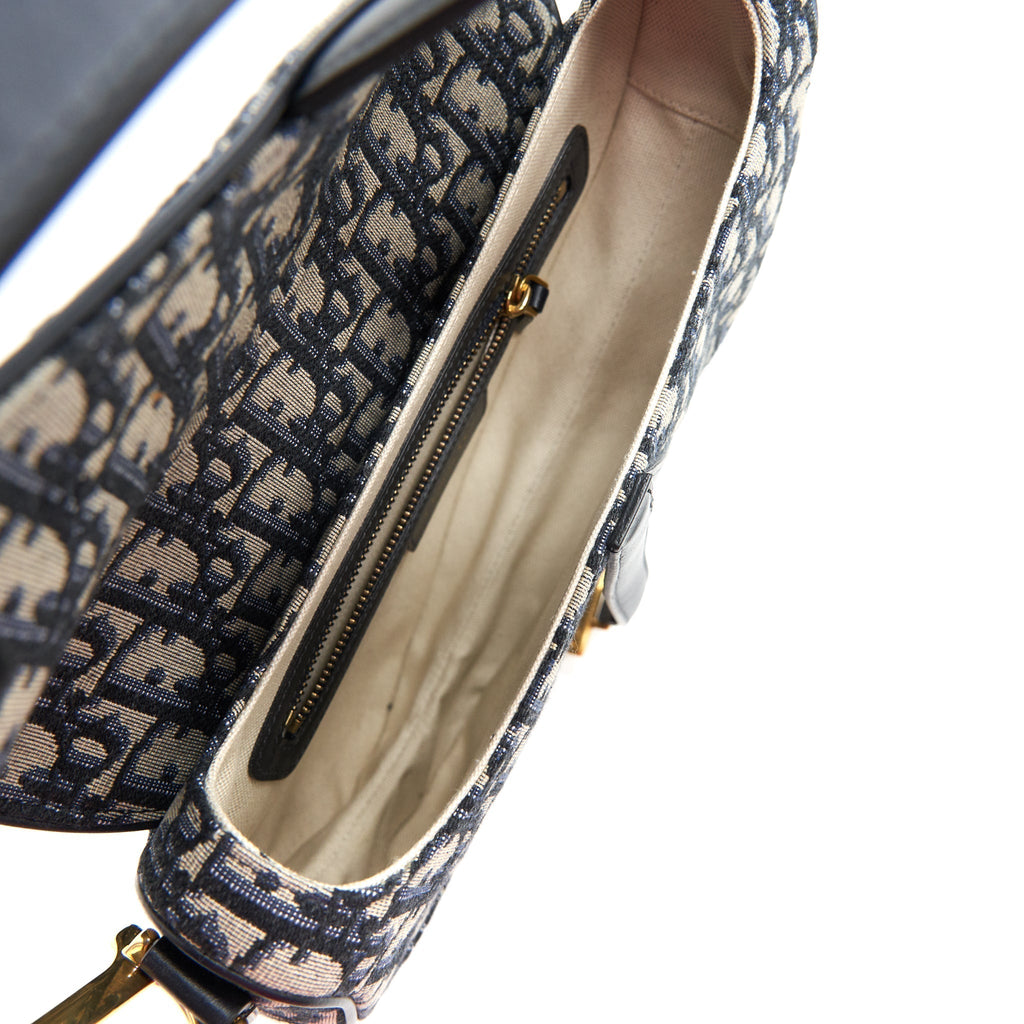 dior-oblique-medium-saddle-bag