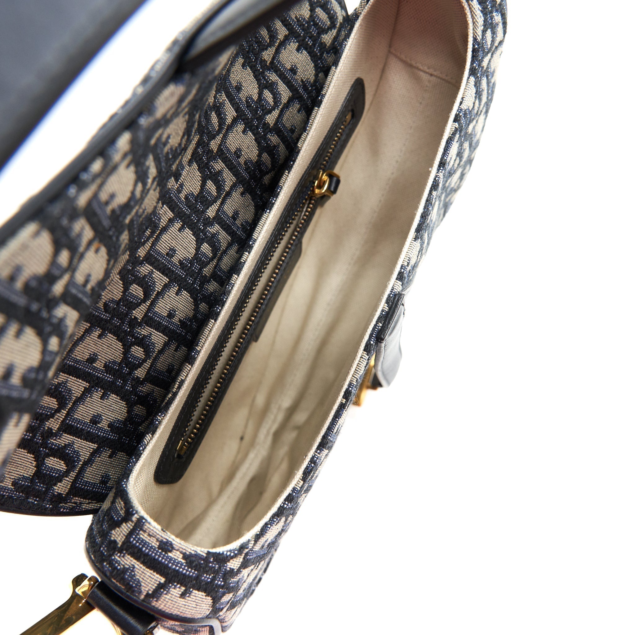 dior-oblique-medium-saddle-bag