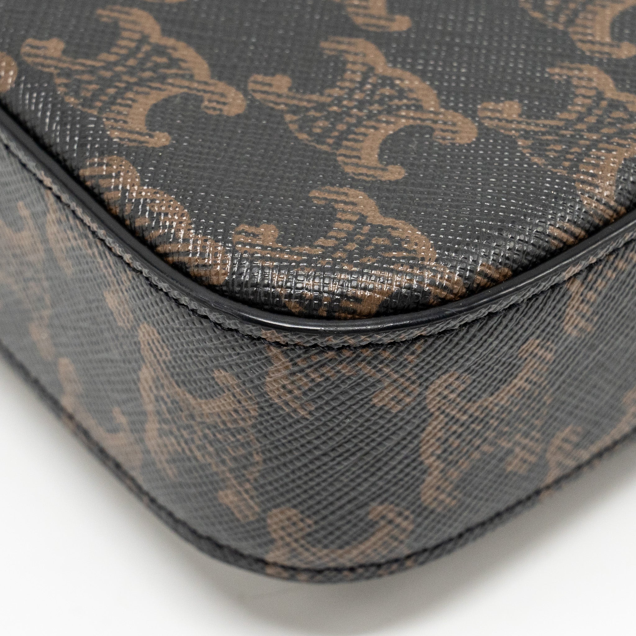 celine-triomphe-shoulder-bag-triomphe-canvas-calfskin-tan-ghw-1