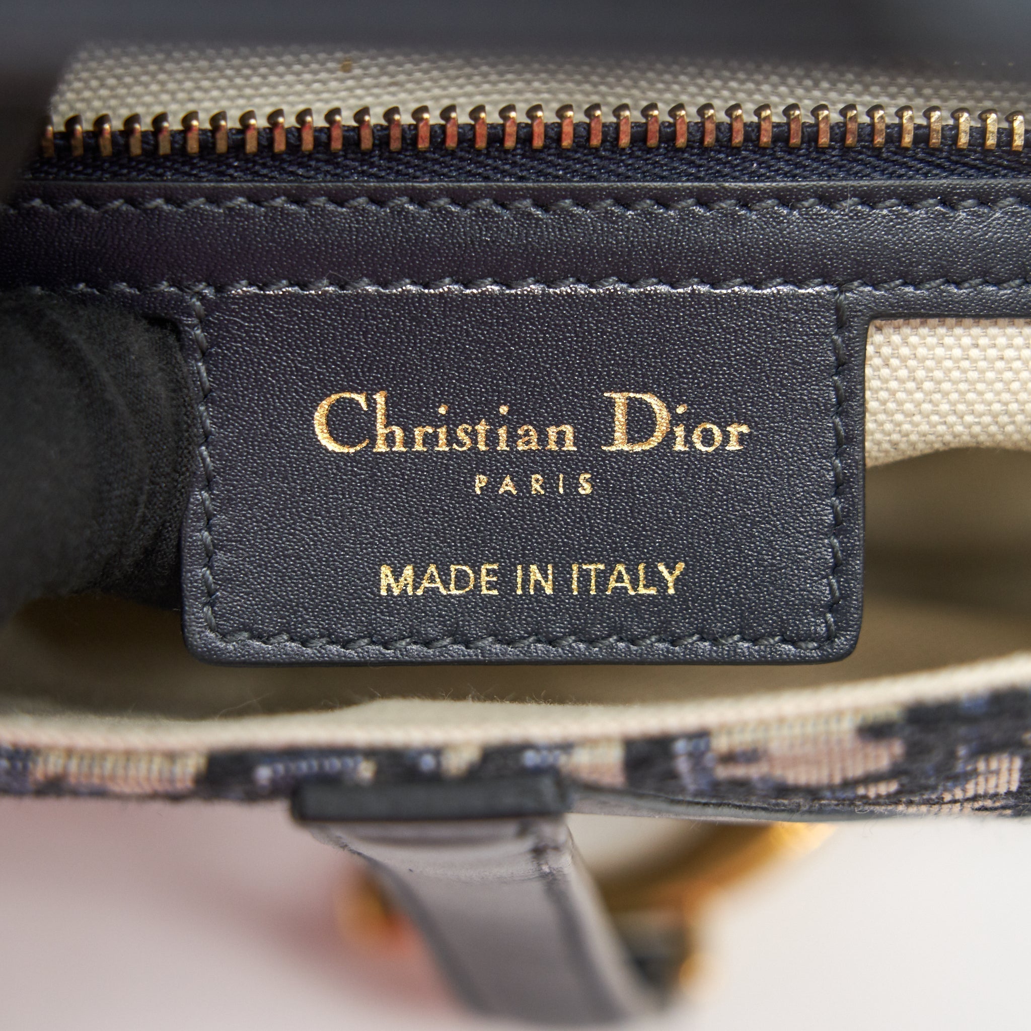 dior-oblique-medium-saddle-bag