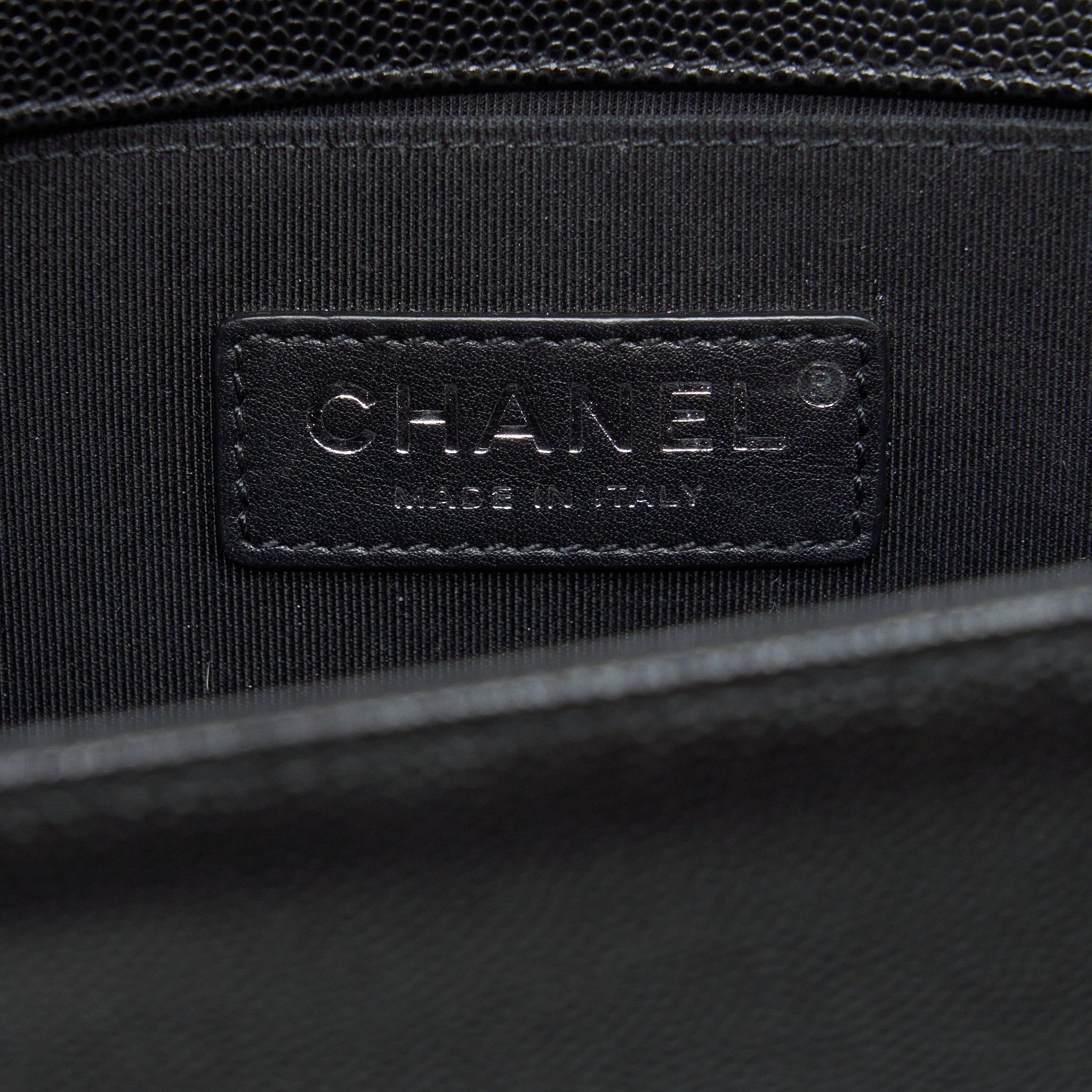 chanel-small-boy-bag-caviar-black-ruthenium-sliver-hardware