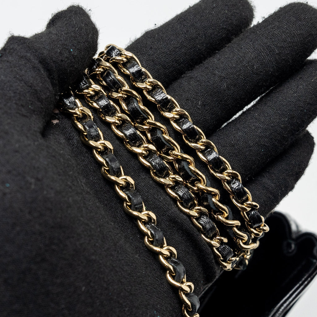 chanel-24s-31-mini-clutch-with-chain-shiny-lambskin-black-lghw-microchip